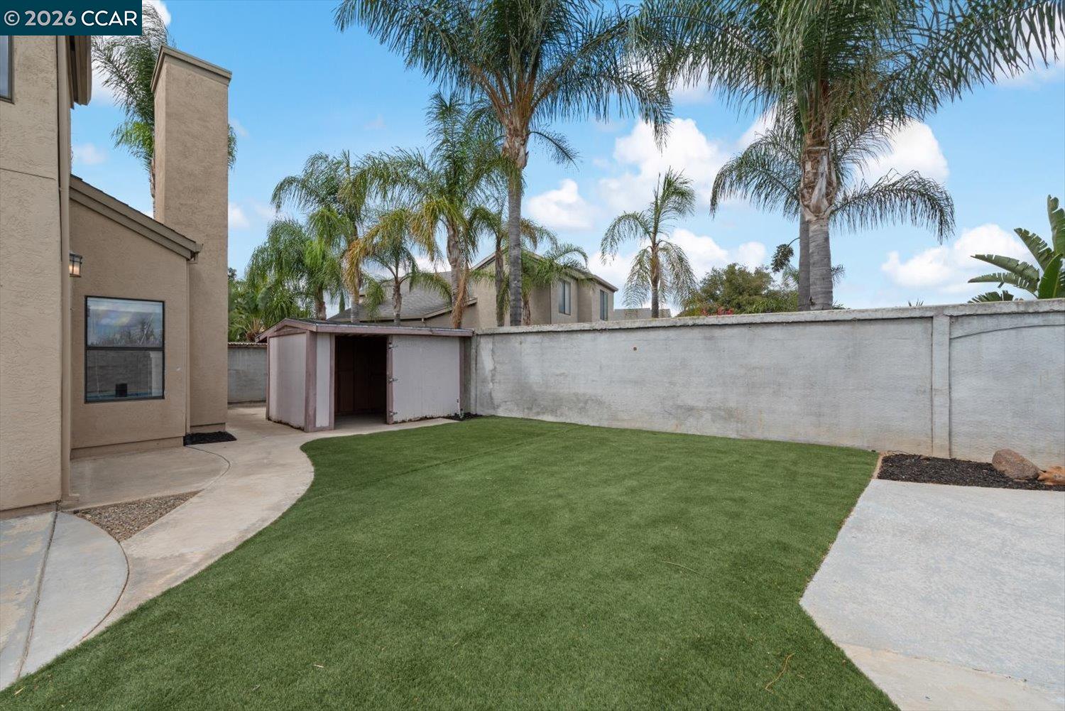 500 Mockingbird Ln