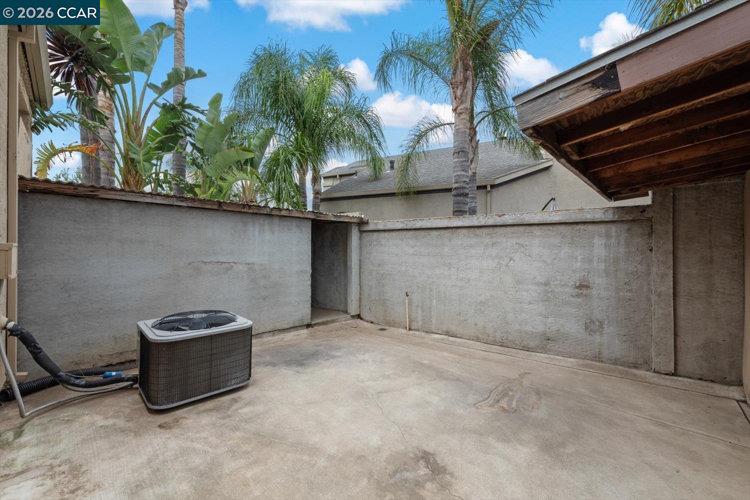 500 Mockingbird Ln