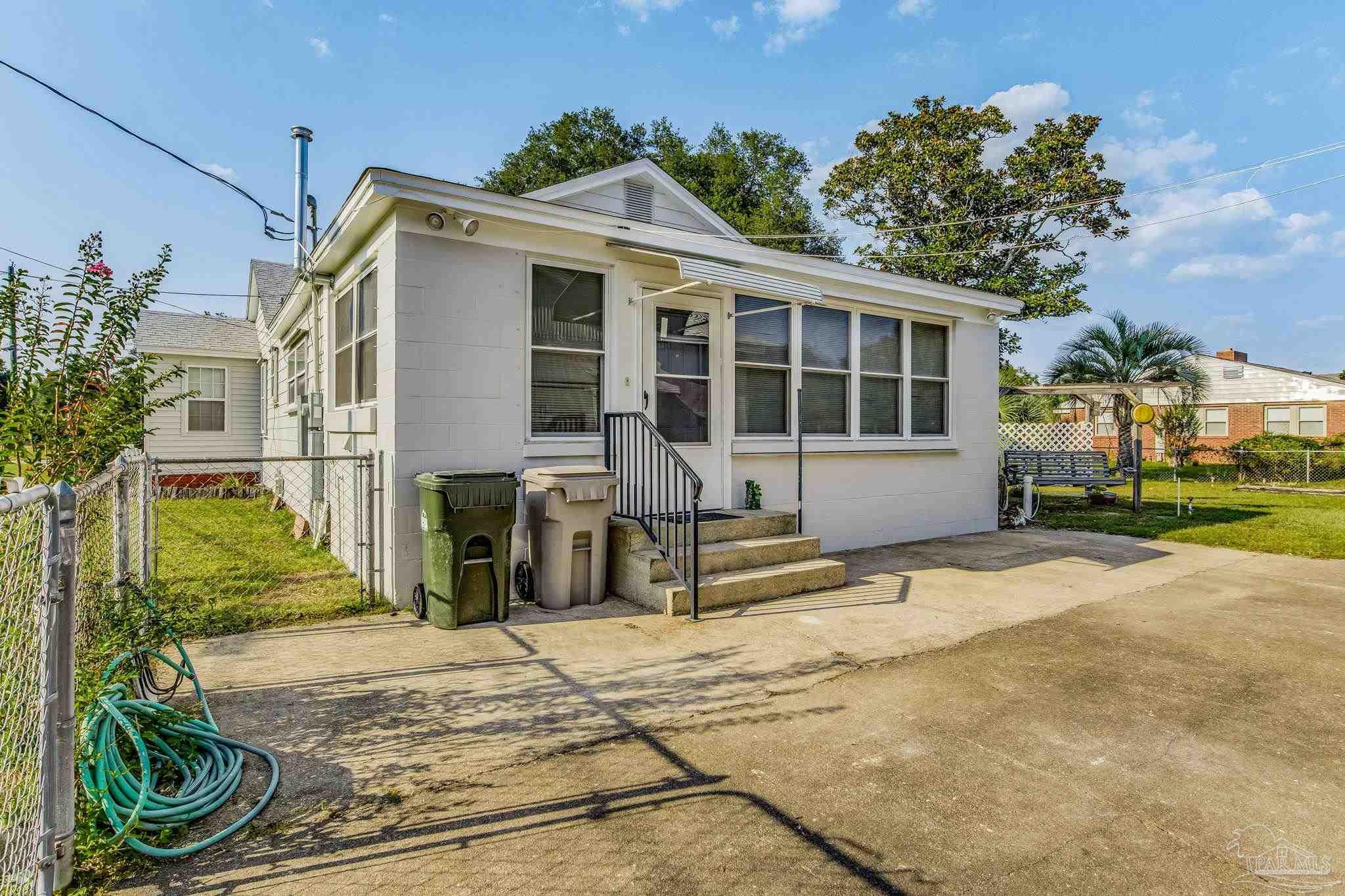 1331 Poppy Ave