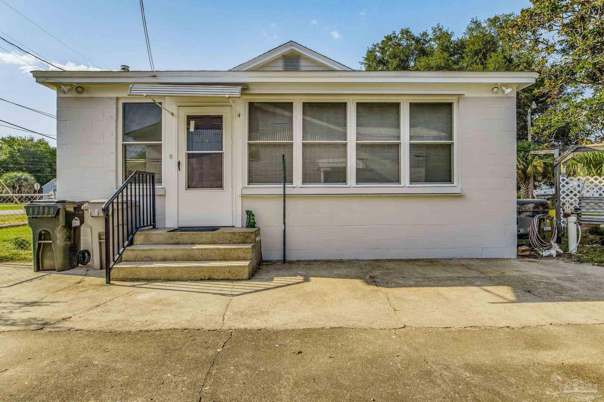 1331 Poppy Ave