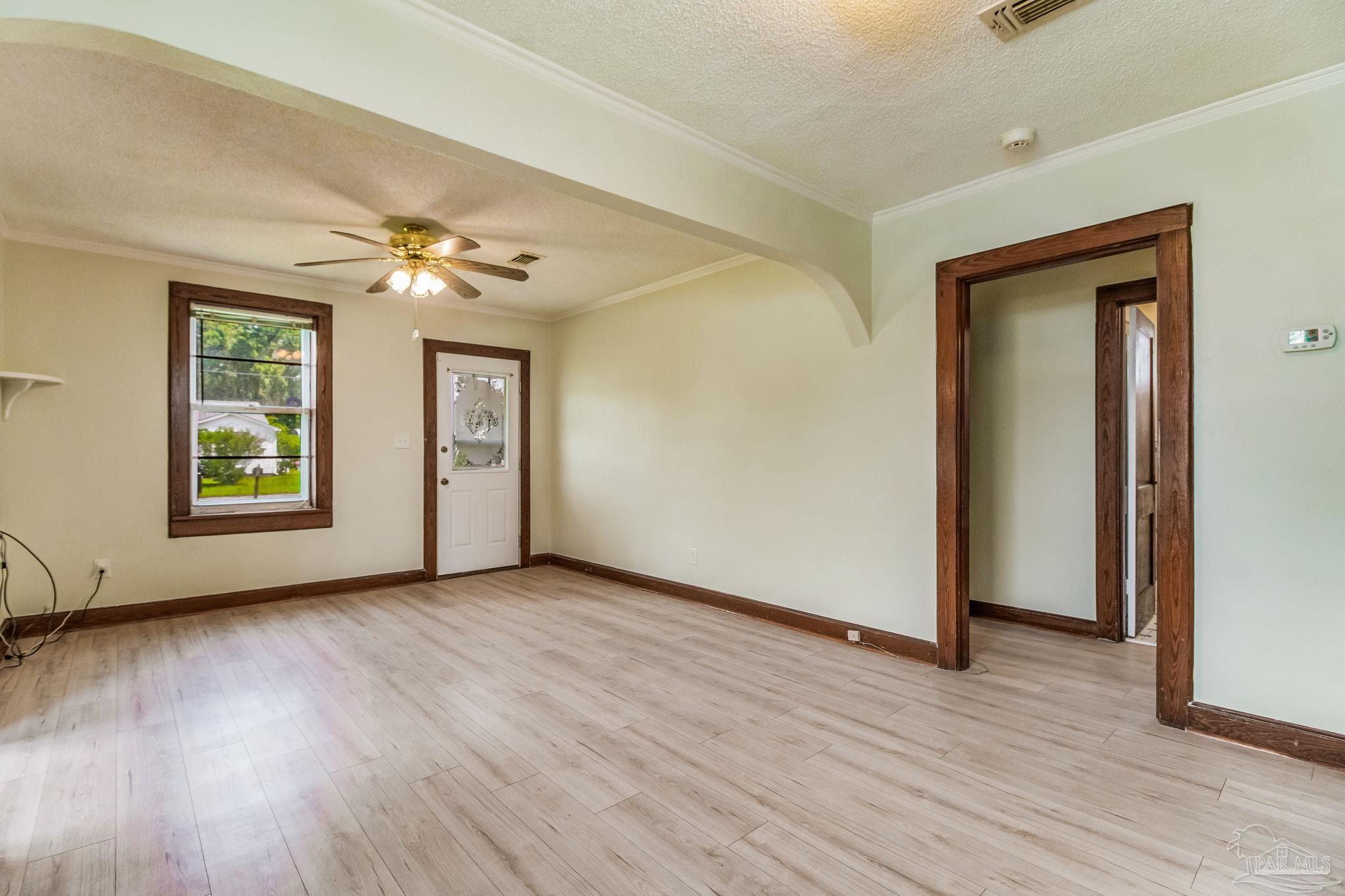 1331 Poppy Ave