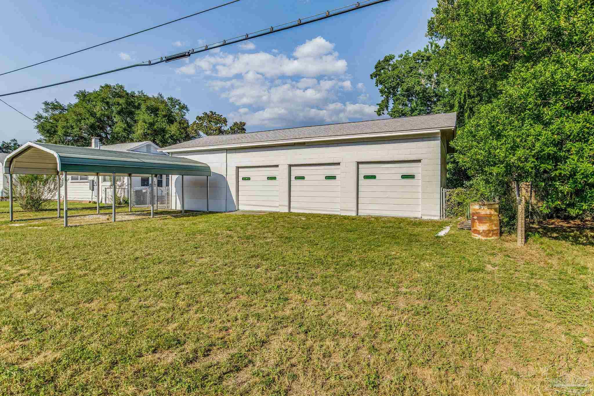 1331 Poppy Ave