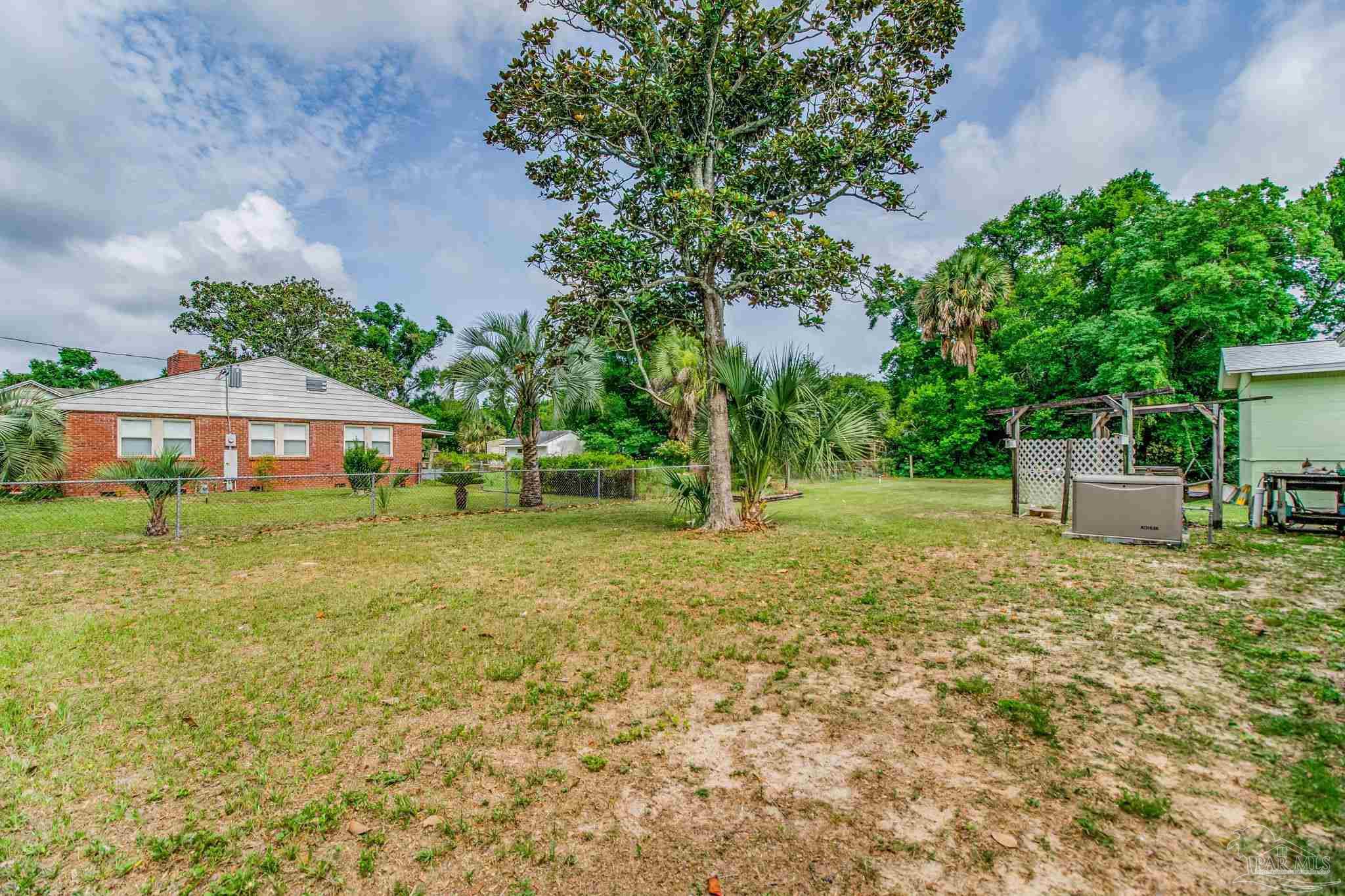 1331 Poppy Ave