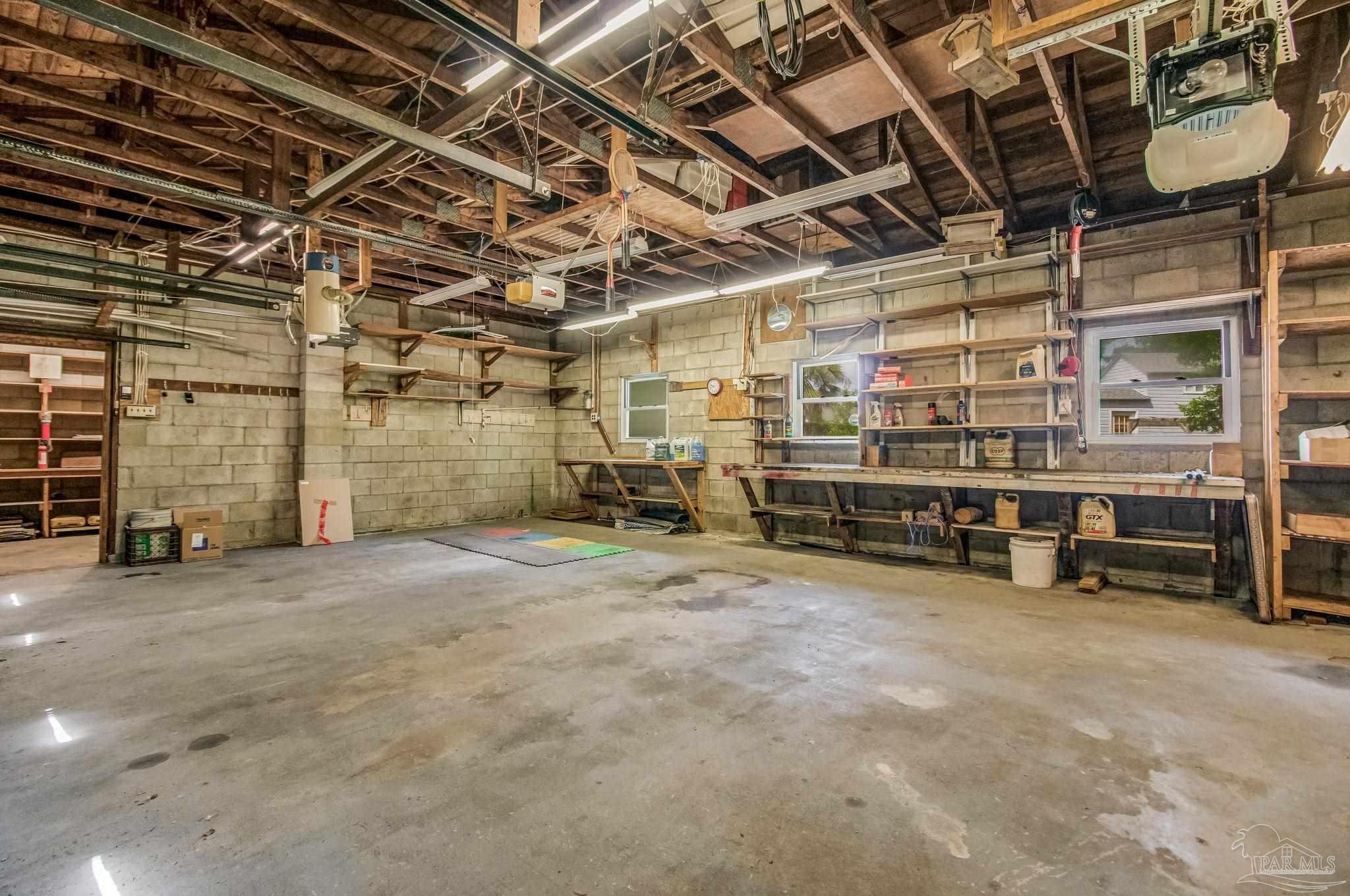 1331 Poppy Ave
