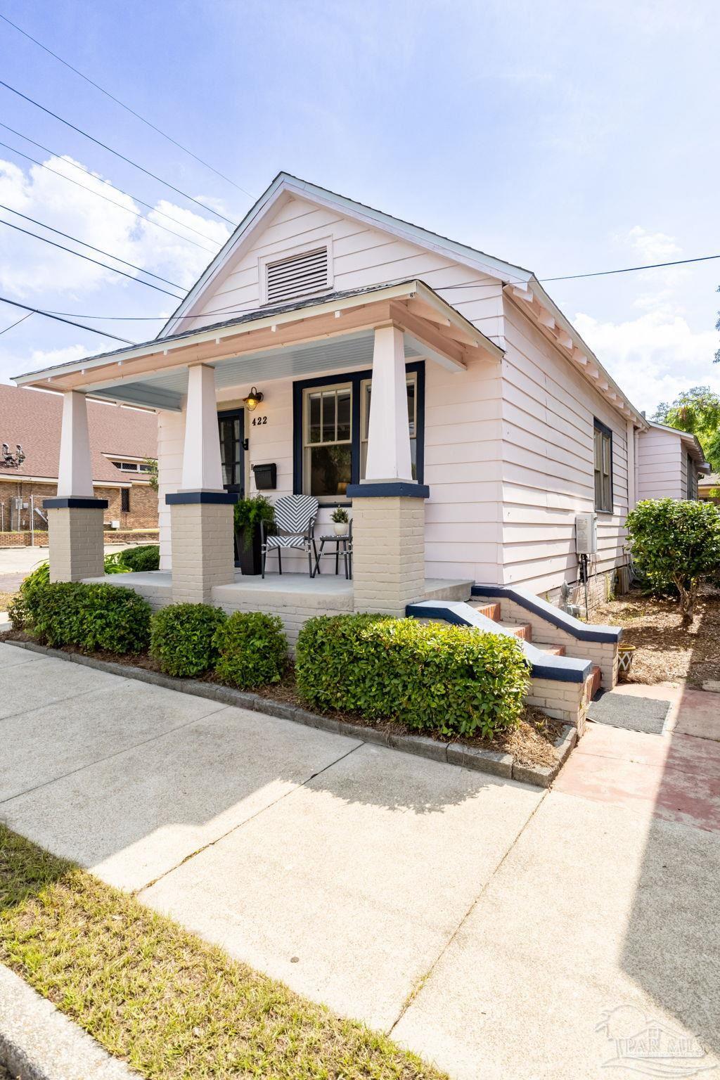 422 N Davis Hwy