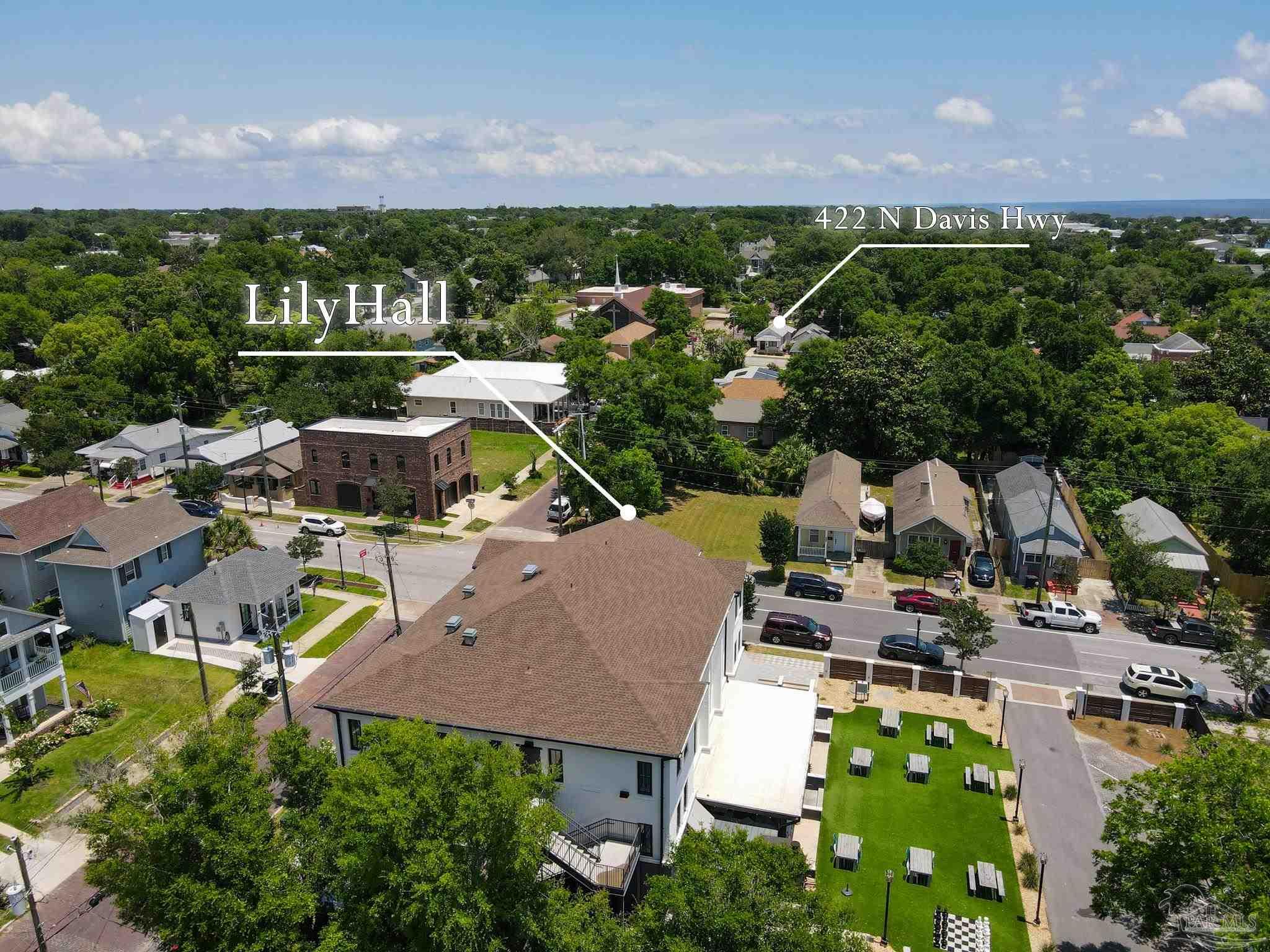 422 N Davis Hwy