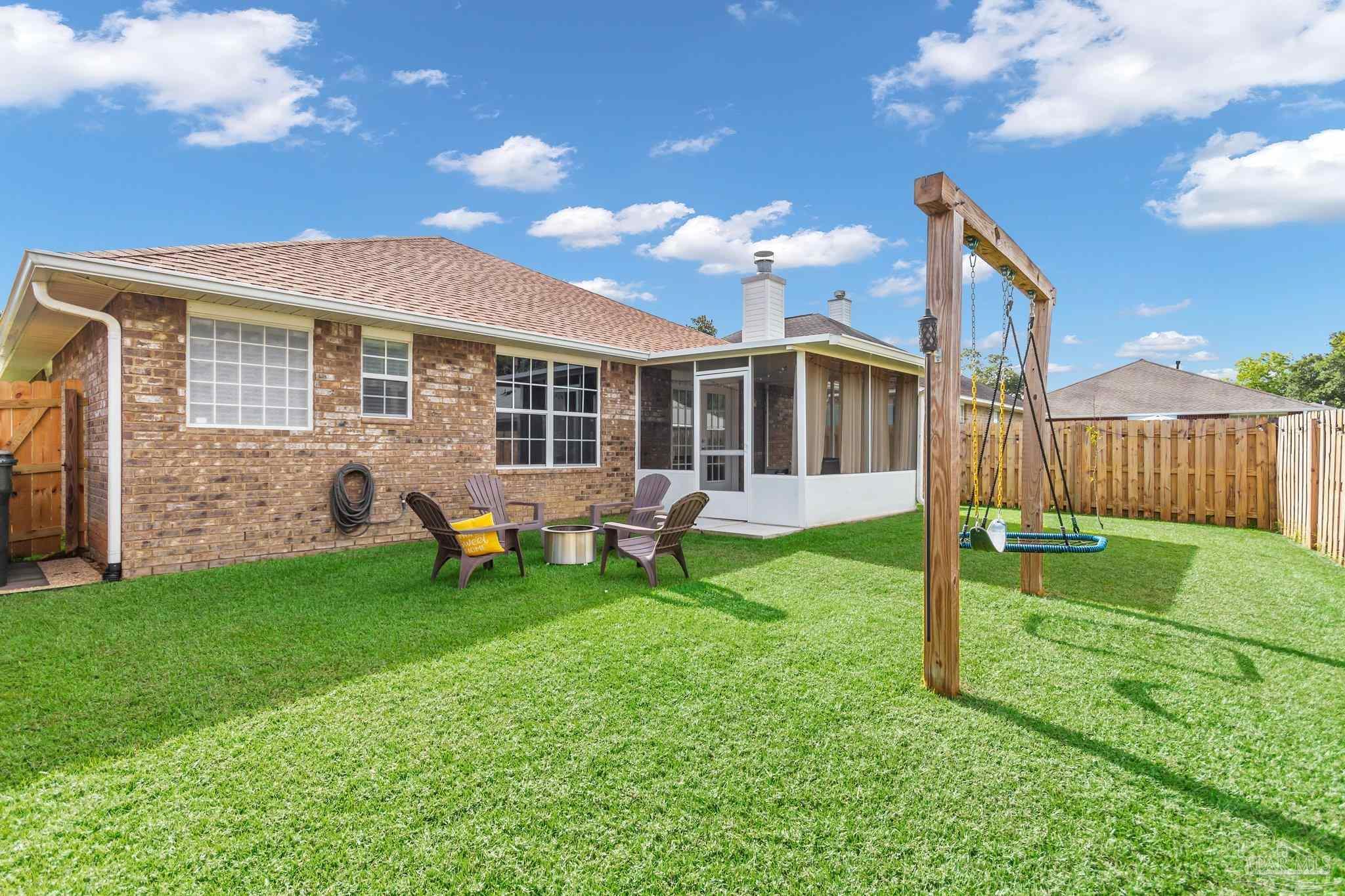 763 Mozingo Ln