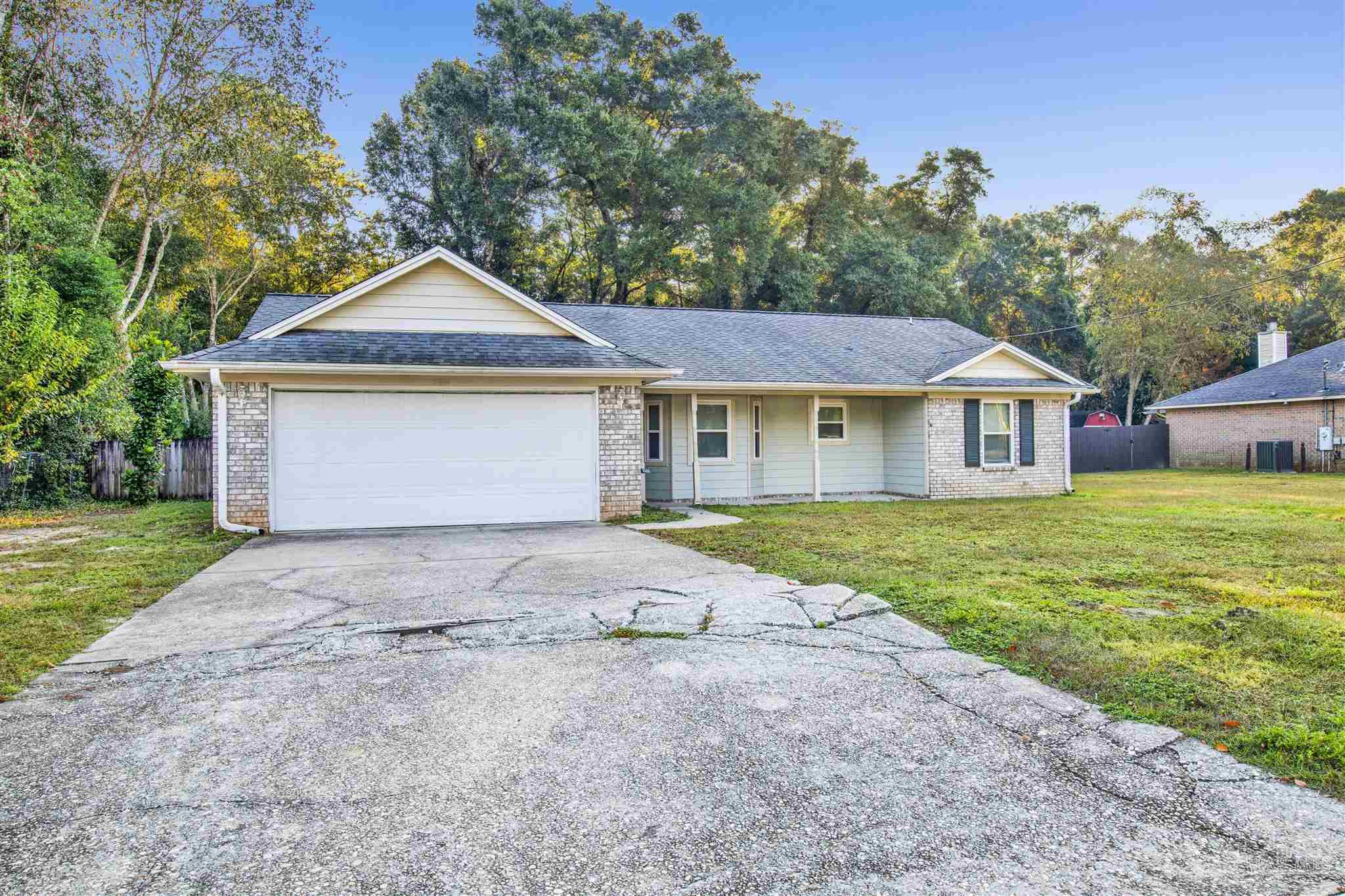 5801 Loring Dr