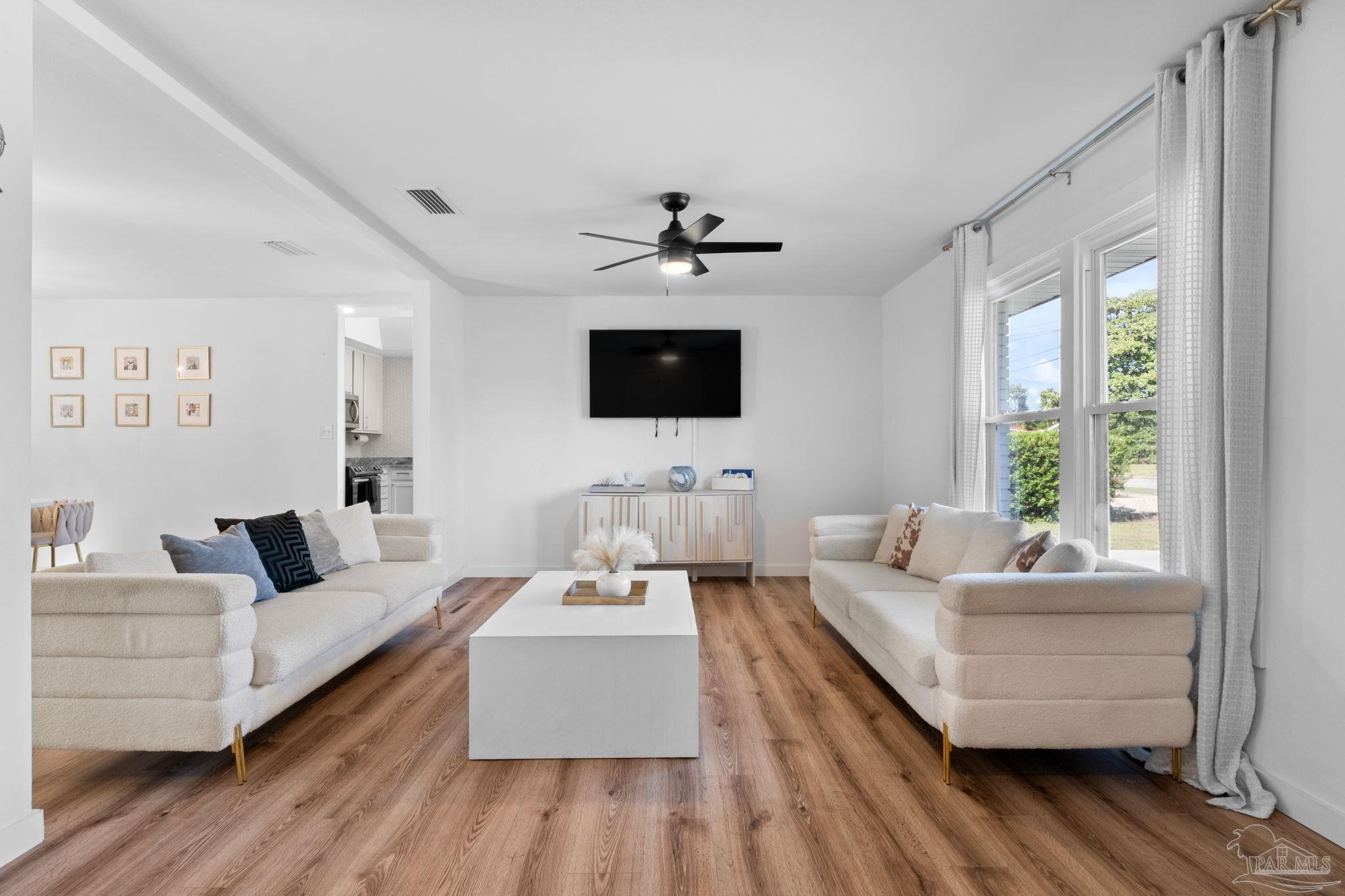 4335 Beau Terra Ln, Pensacola