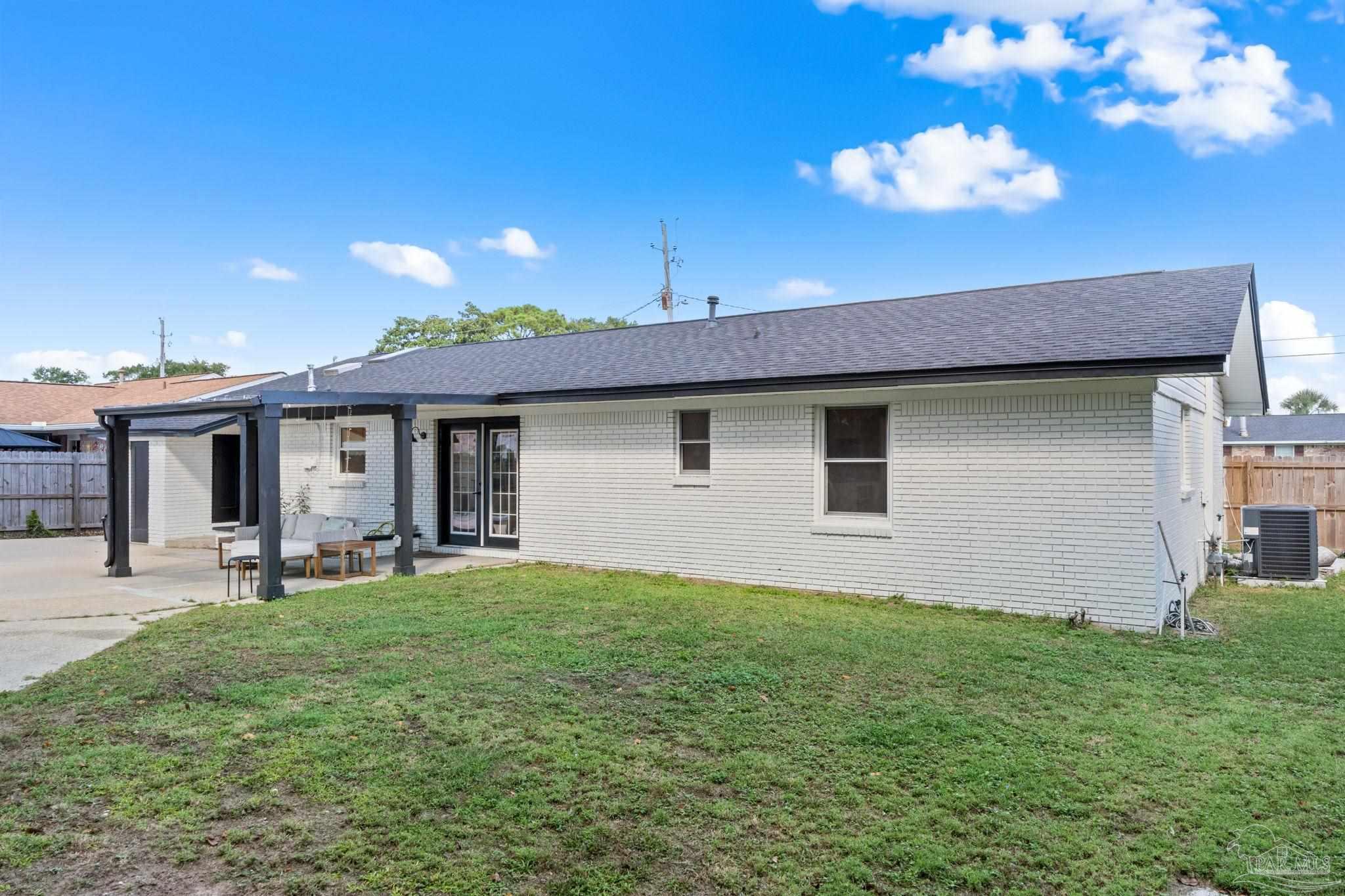 4335 Beau Terra Ln, Pensacola