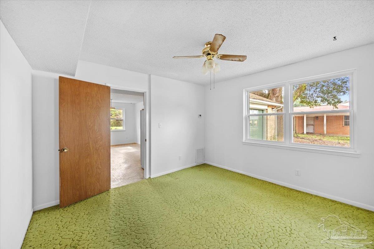 7889 Chesterfield Rd