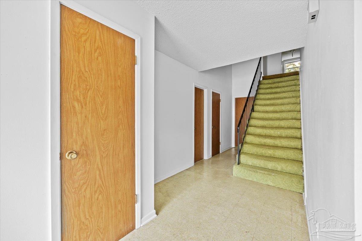 7889 Chesterfield Rd