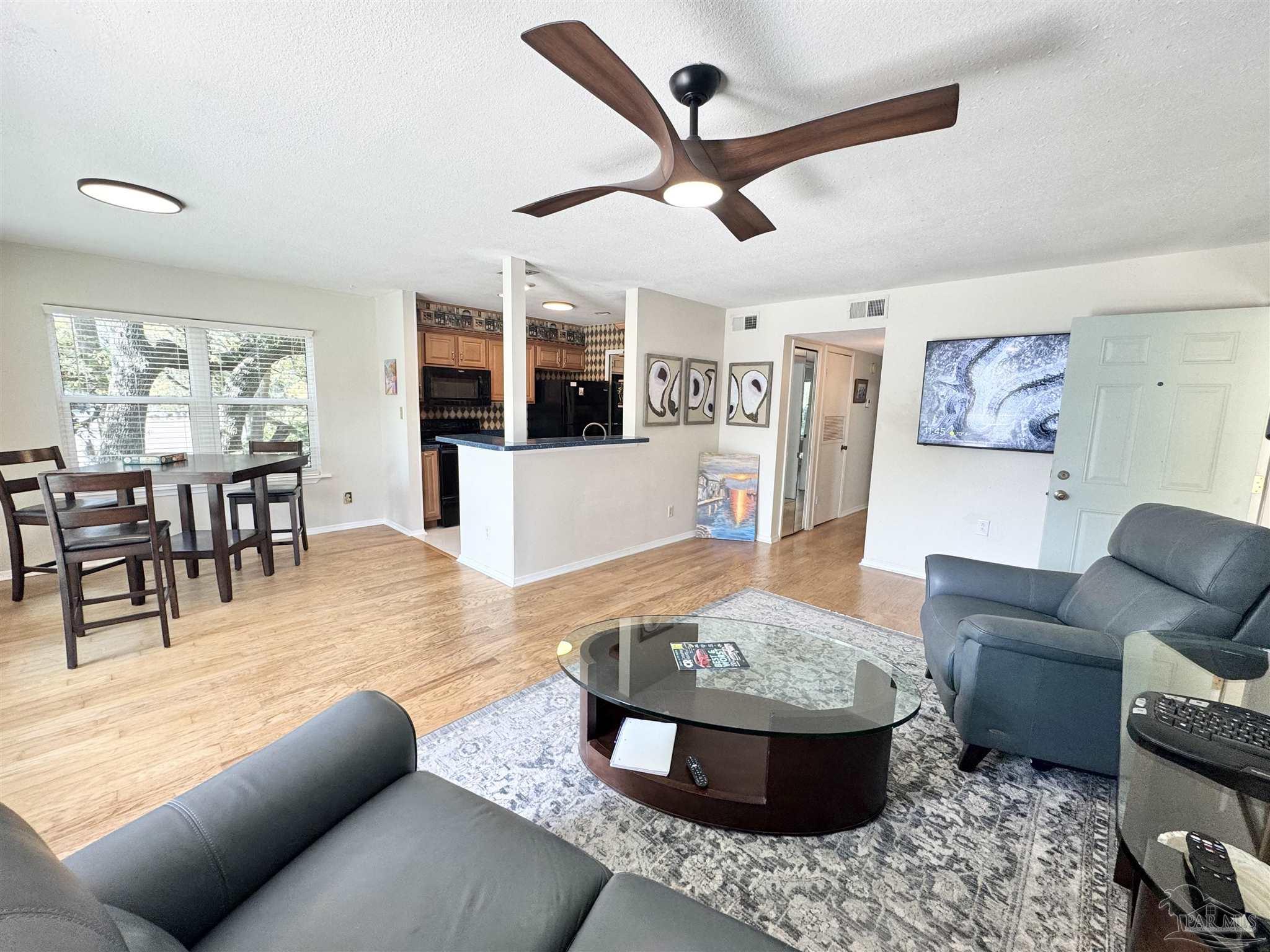 200 Pensacola Beach Rd # J2