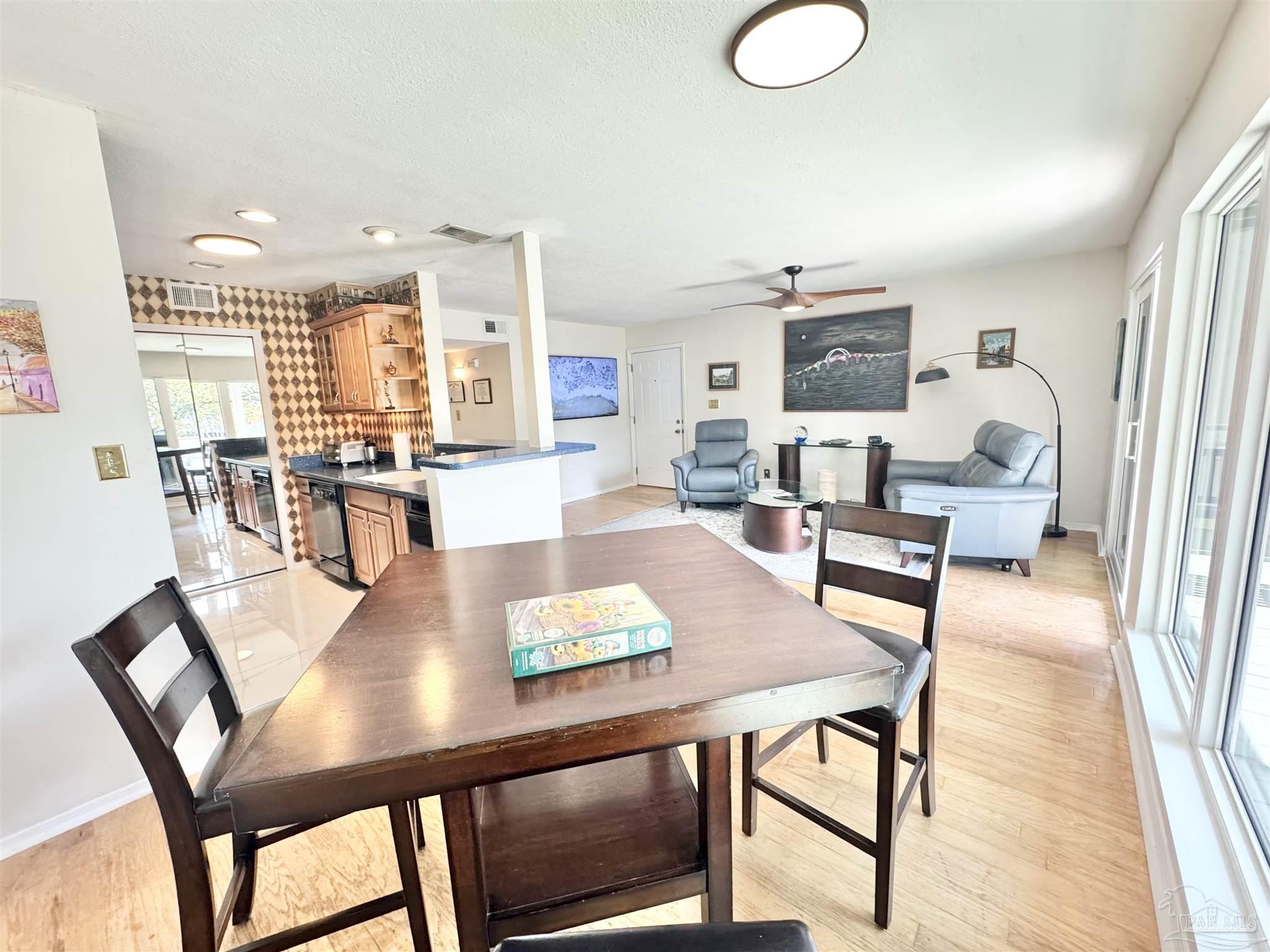200 Pensacola Beach Rd # J2