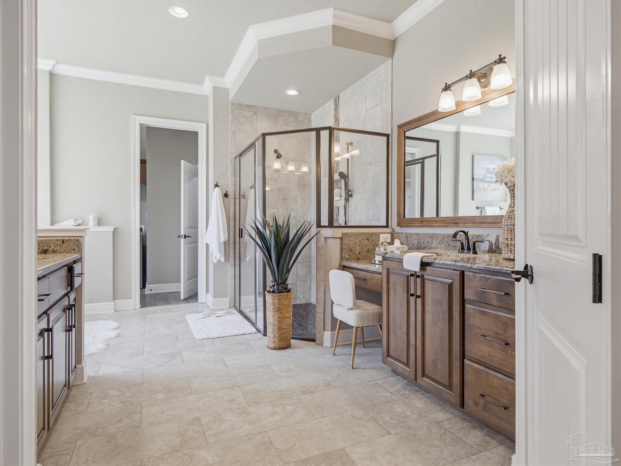 6044 Huntington Creek Cir