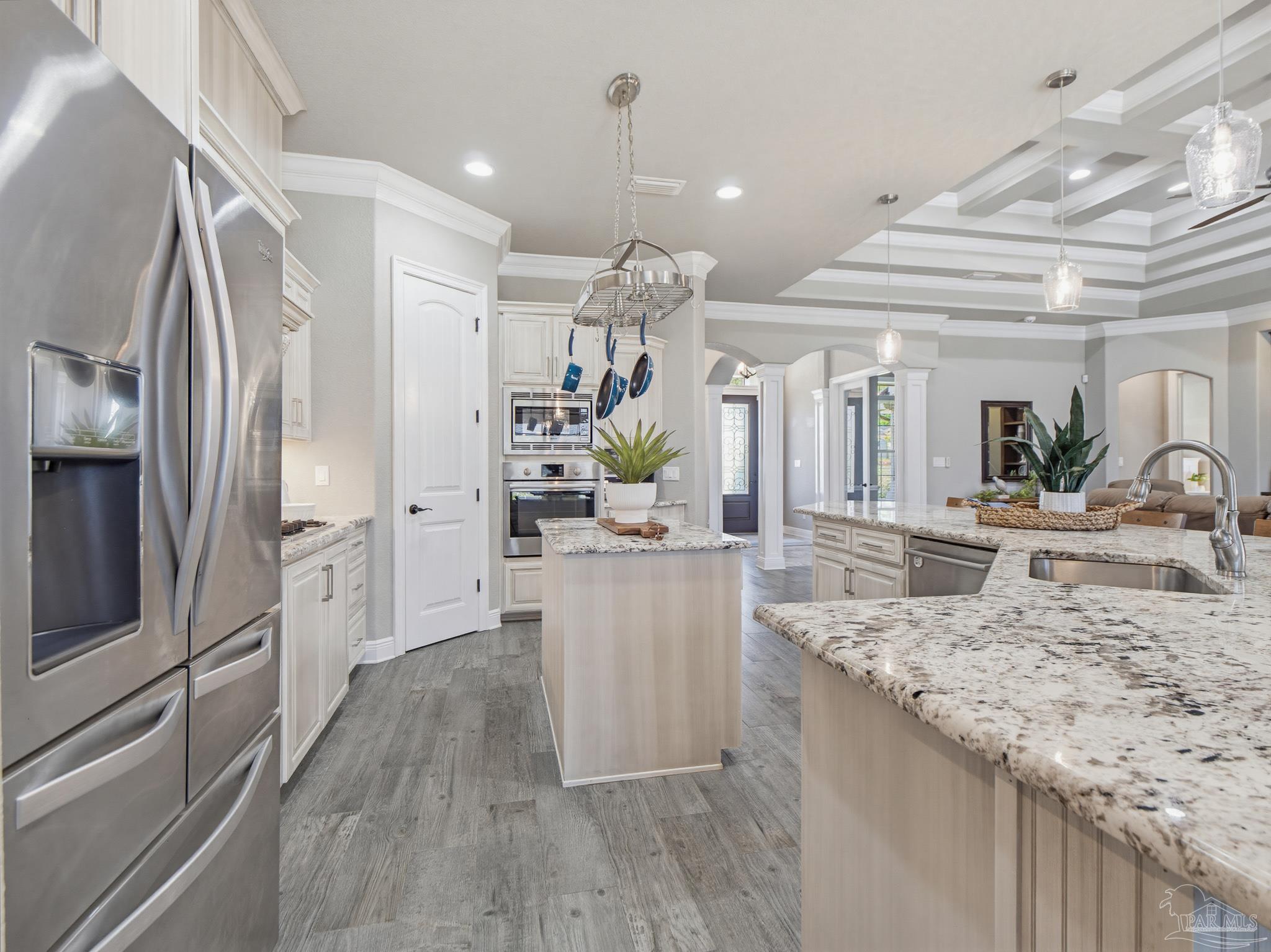 6044 Huntington Creek Cir