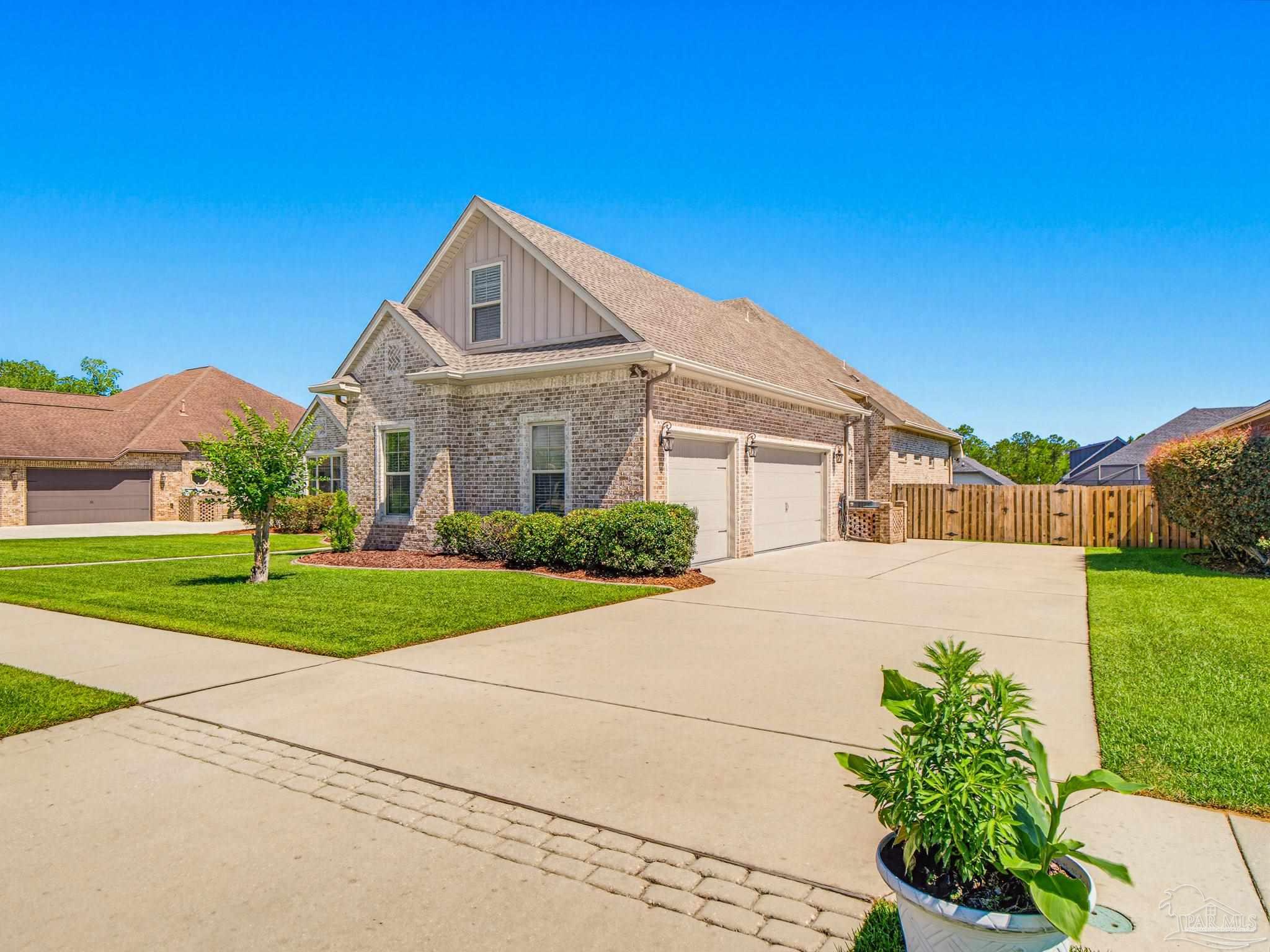 6044 Huntington Creek Cir