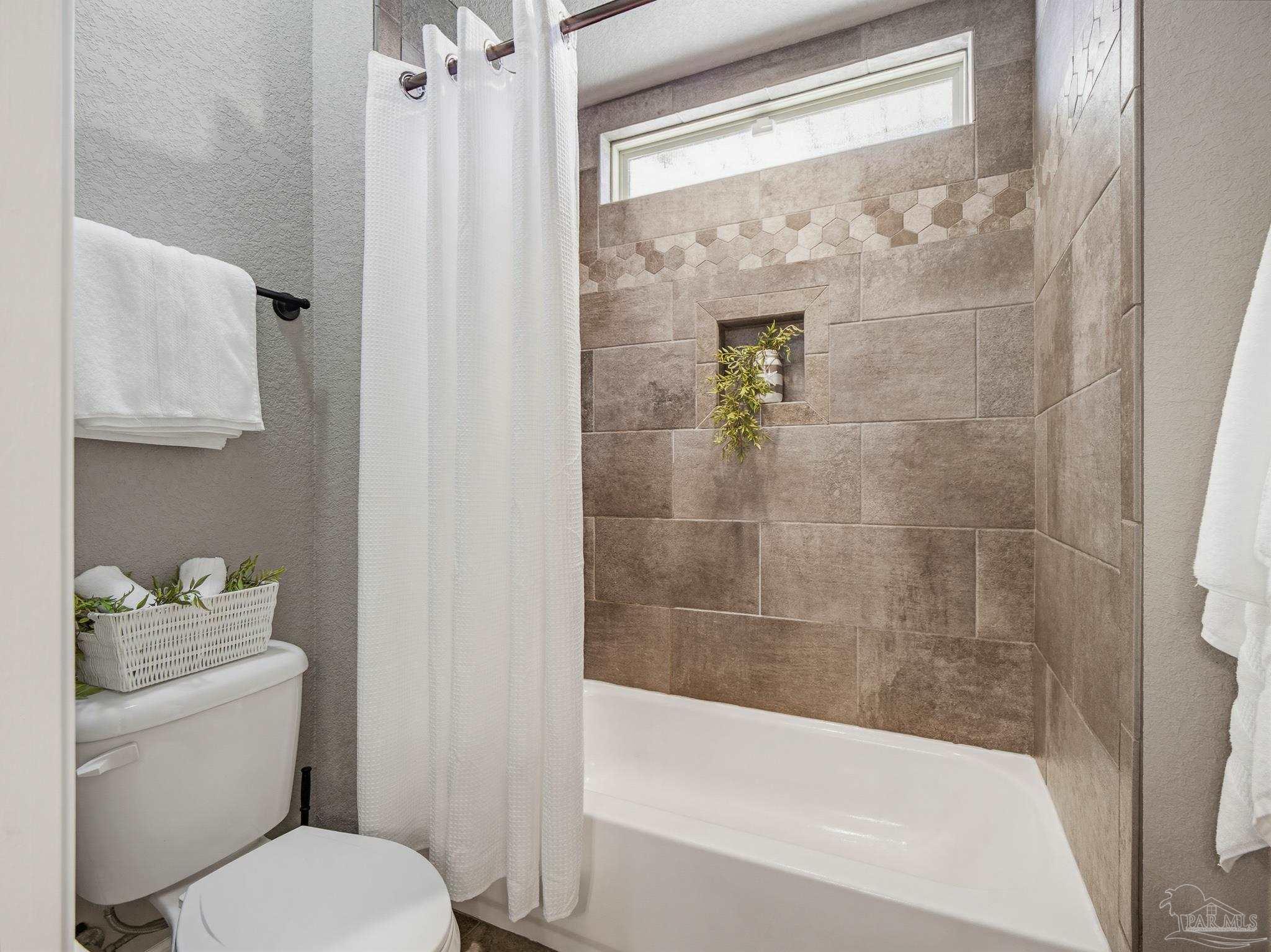 6044 Huntington Creek Cir