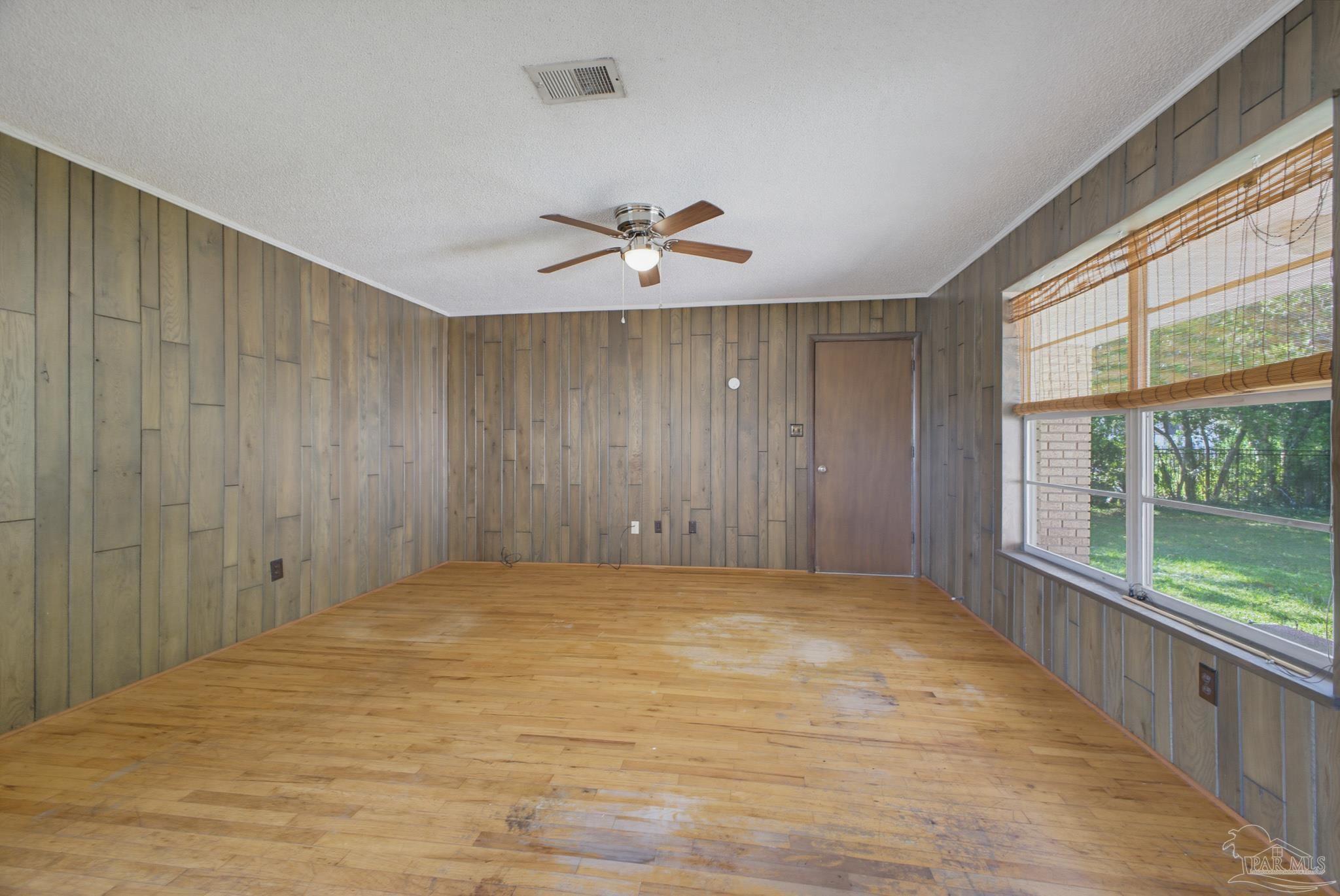 1011 Gerhardt Dr