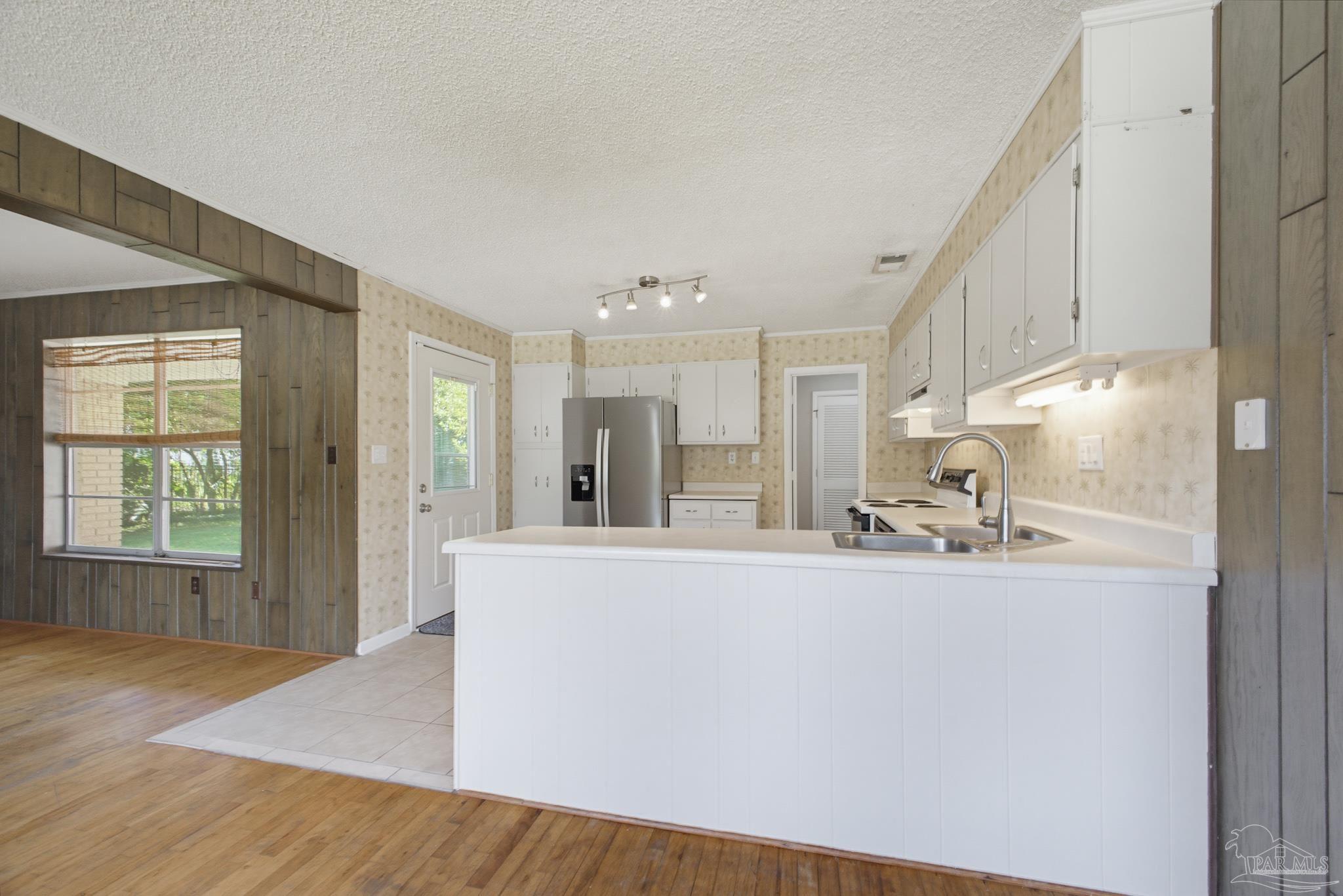 1011 Gerhardt Dr