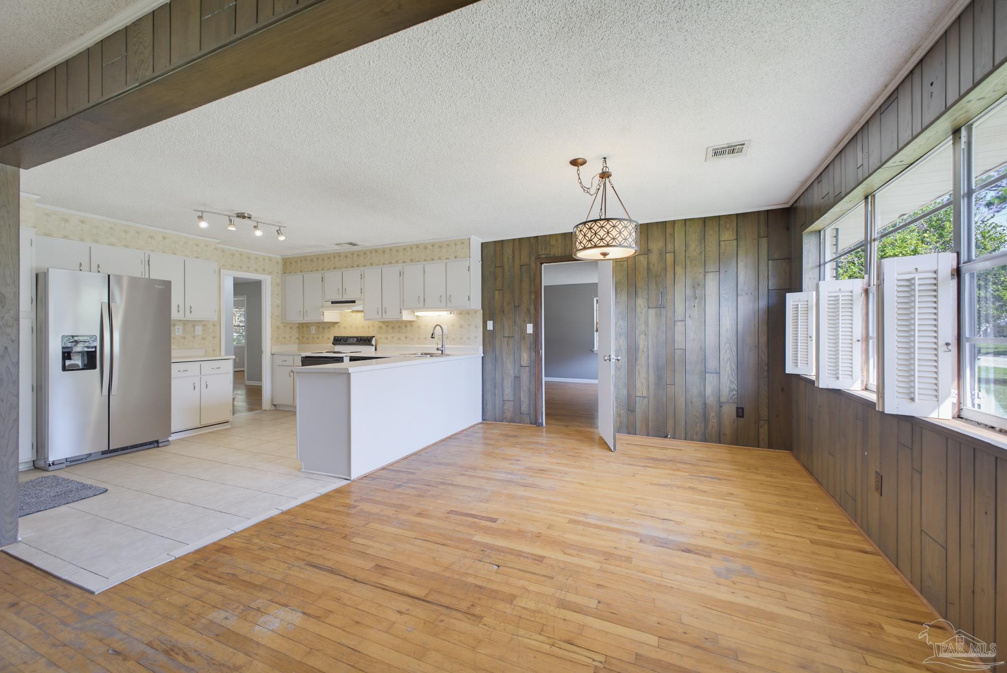 1011 Gerhardt Dr