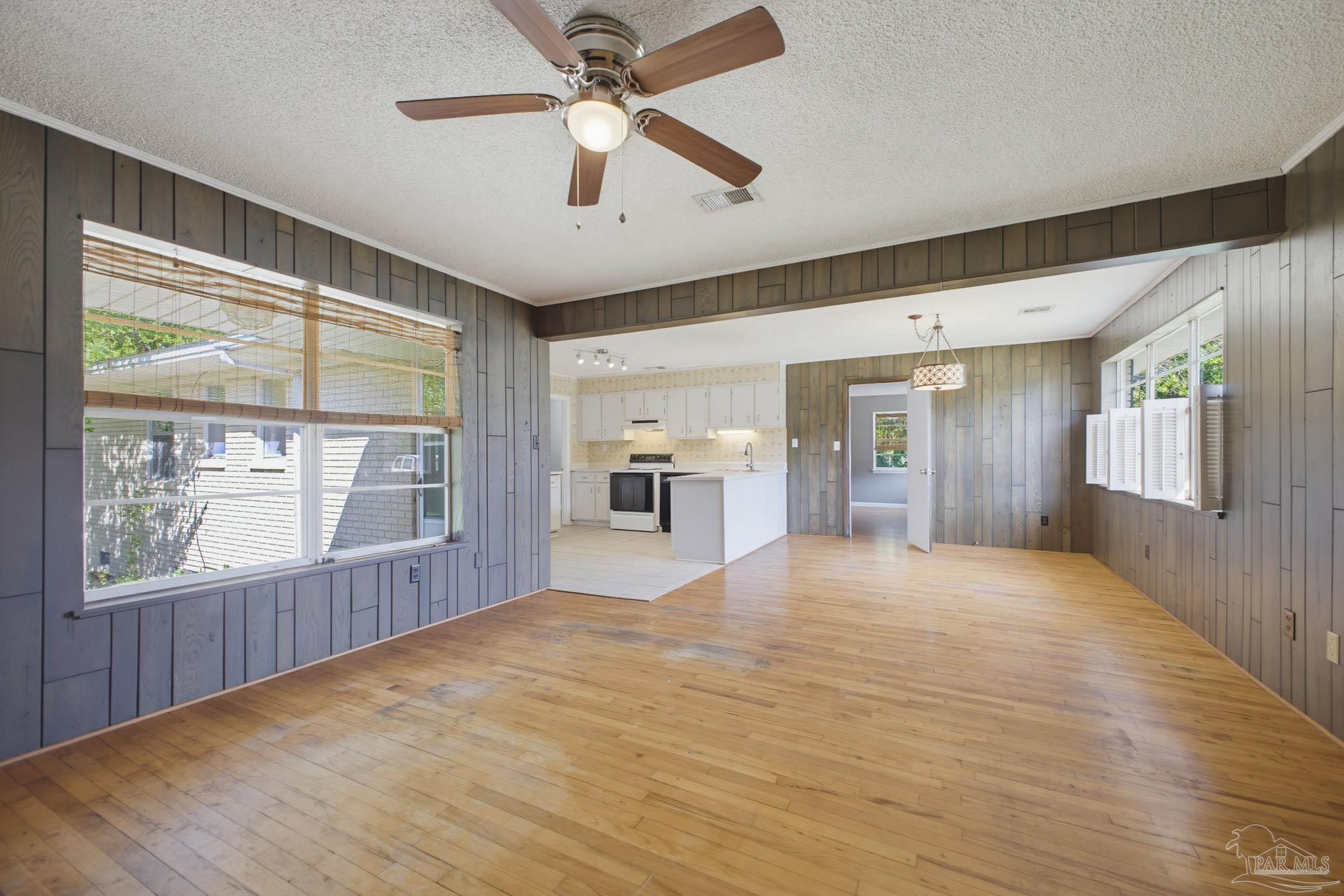 1011 Gerhardt Dr