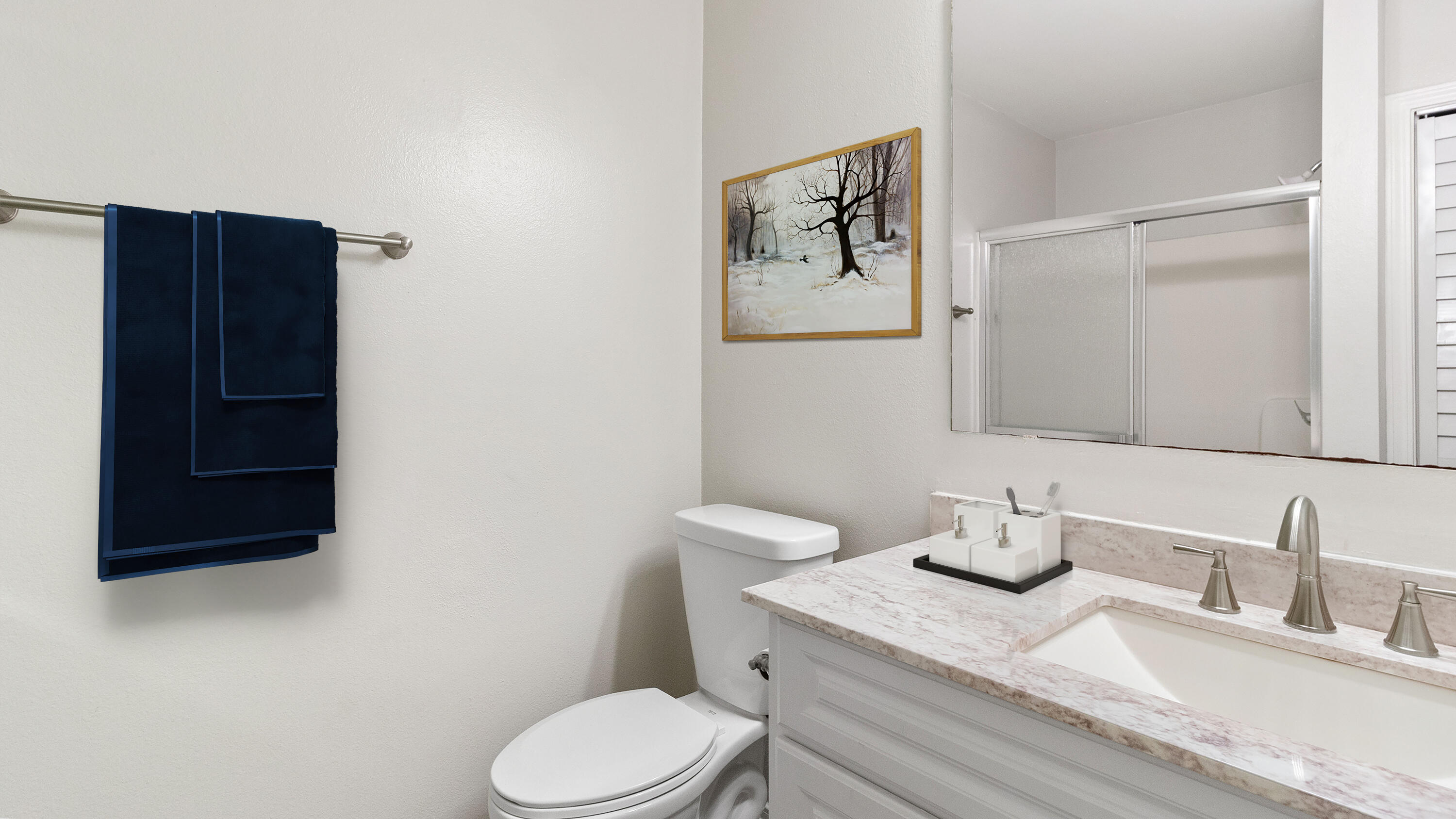 50 Vía Largo, UNIT 8-B