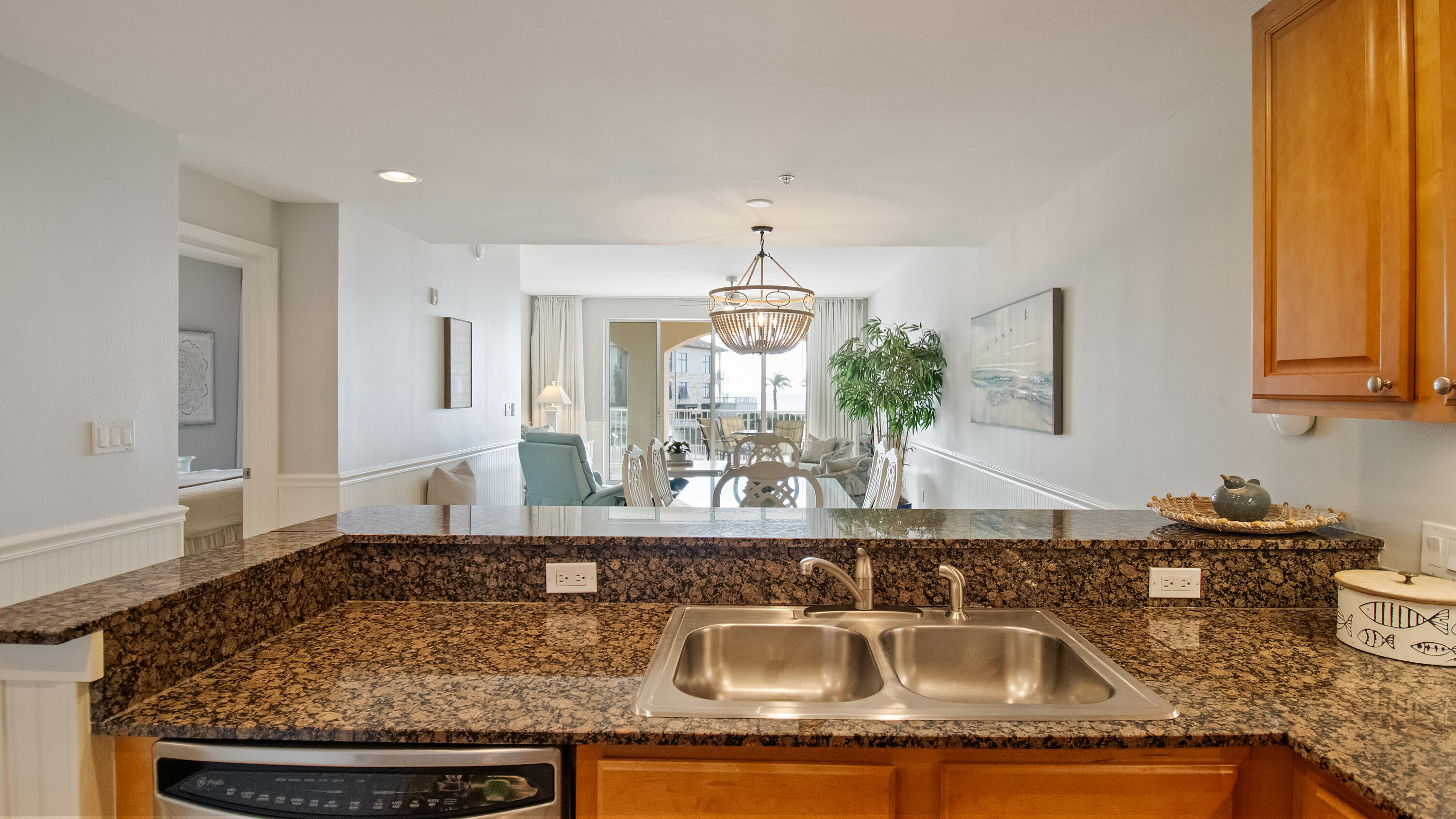 4045 W County Highway 30A, 208