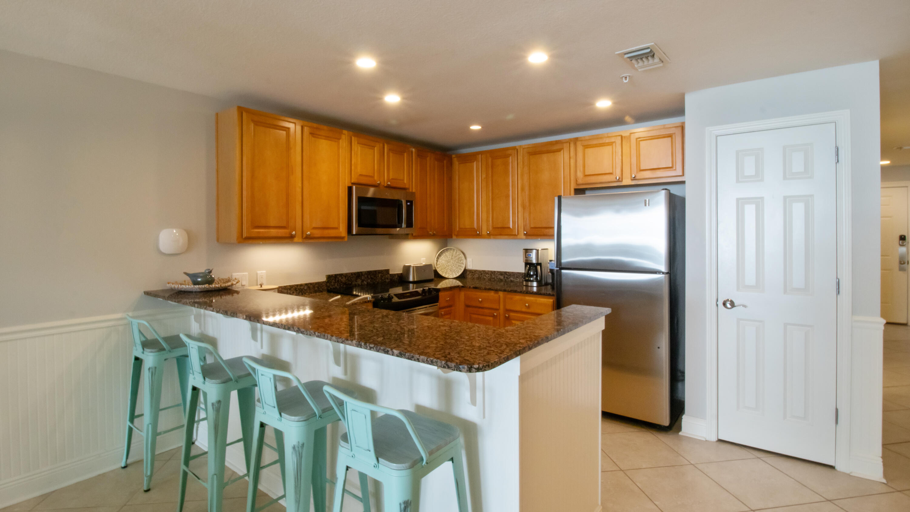 4045 W County Highway 30A, 208