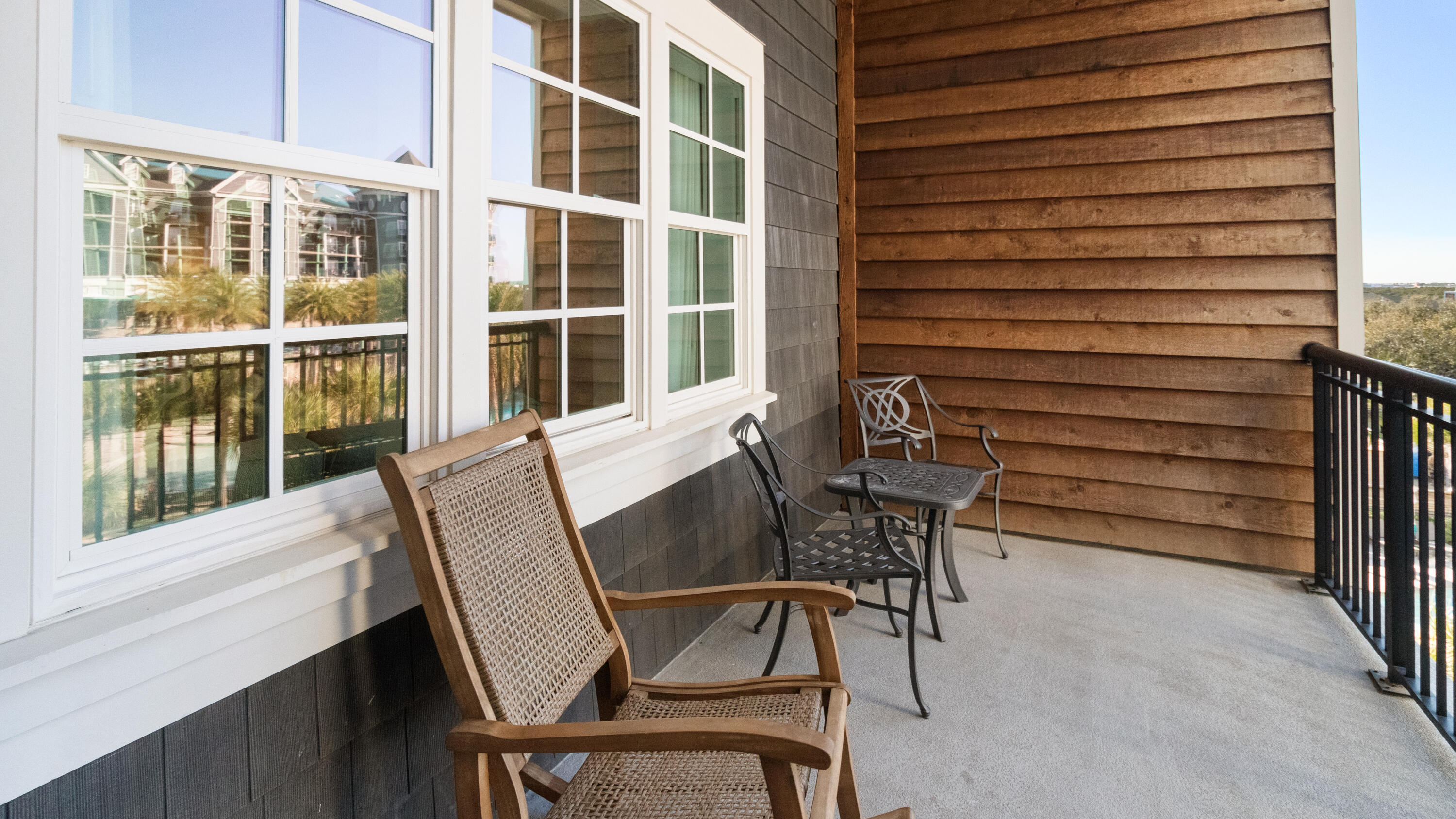 100 Matthew Boulevard, 313