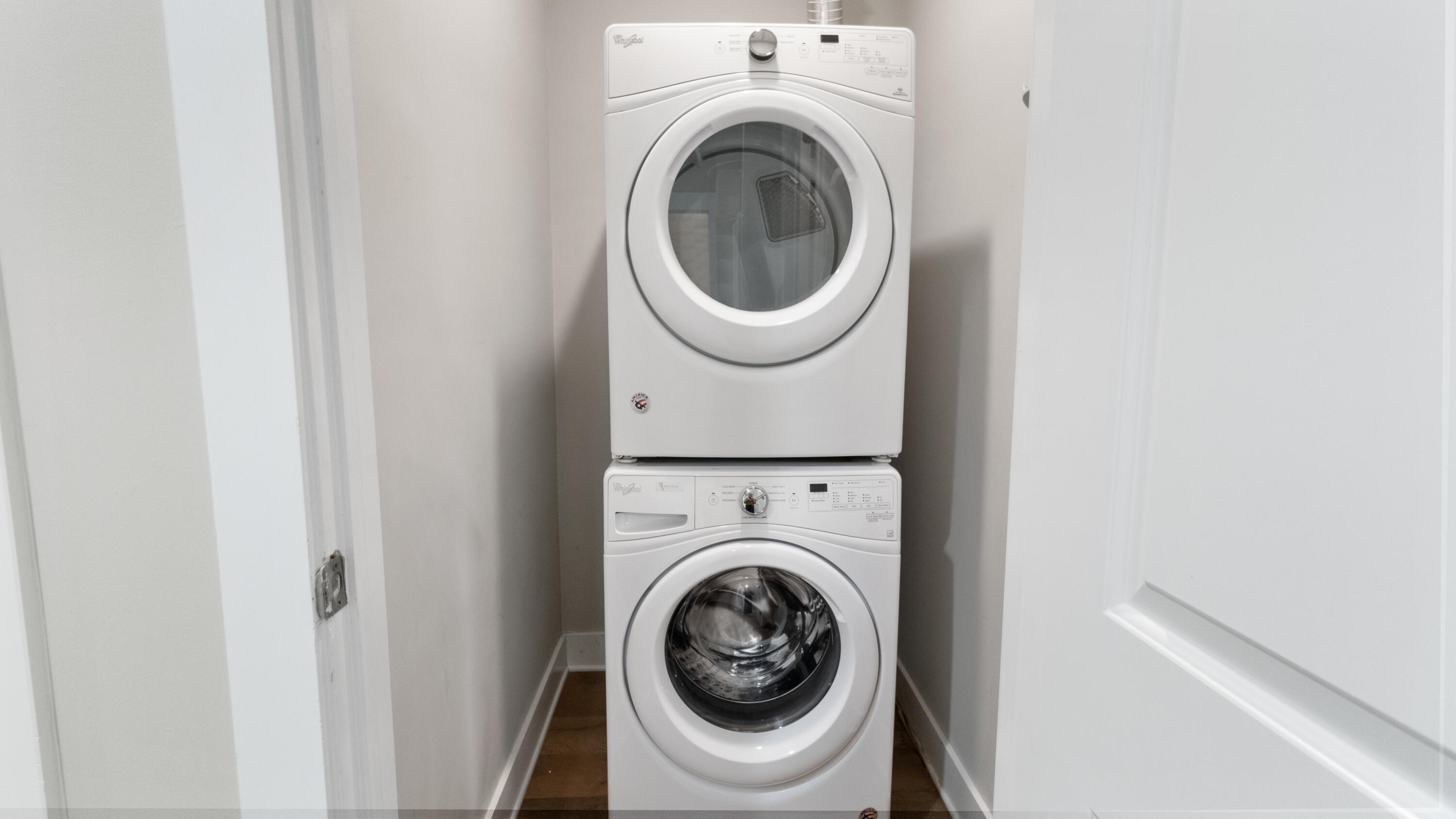 100 Matthew Boulevard, 313