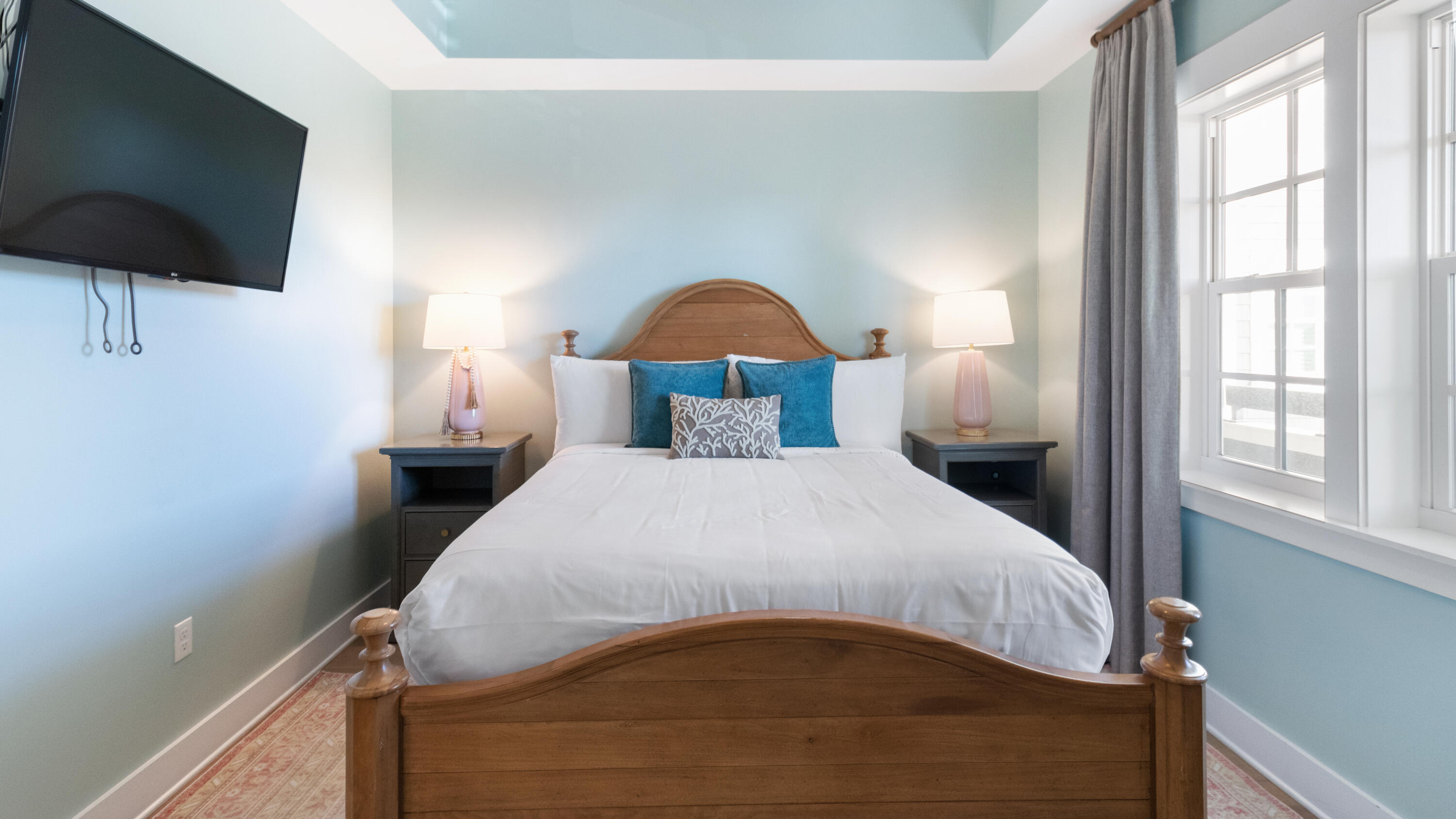 100 Matthew Boulevard, 313