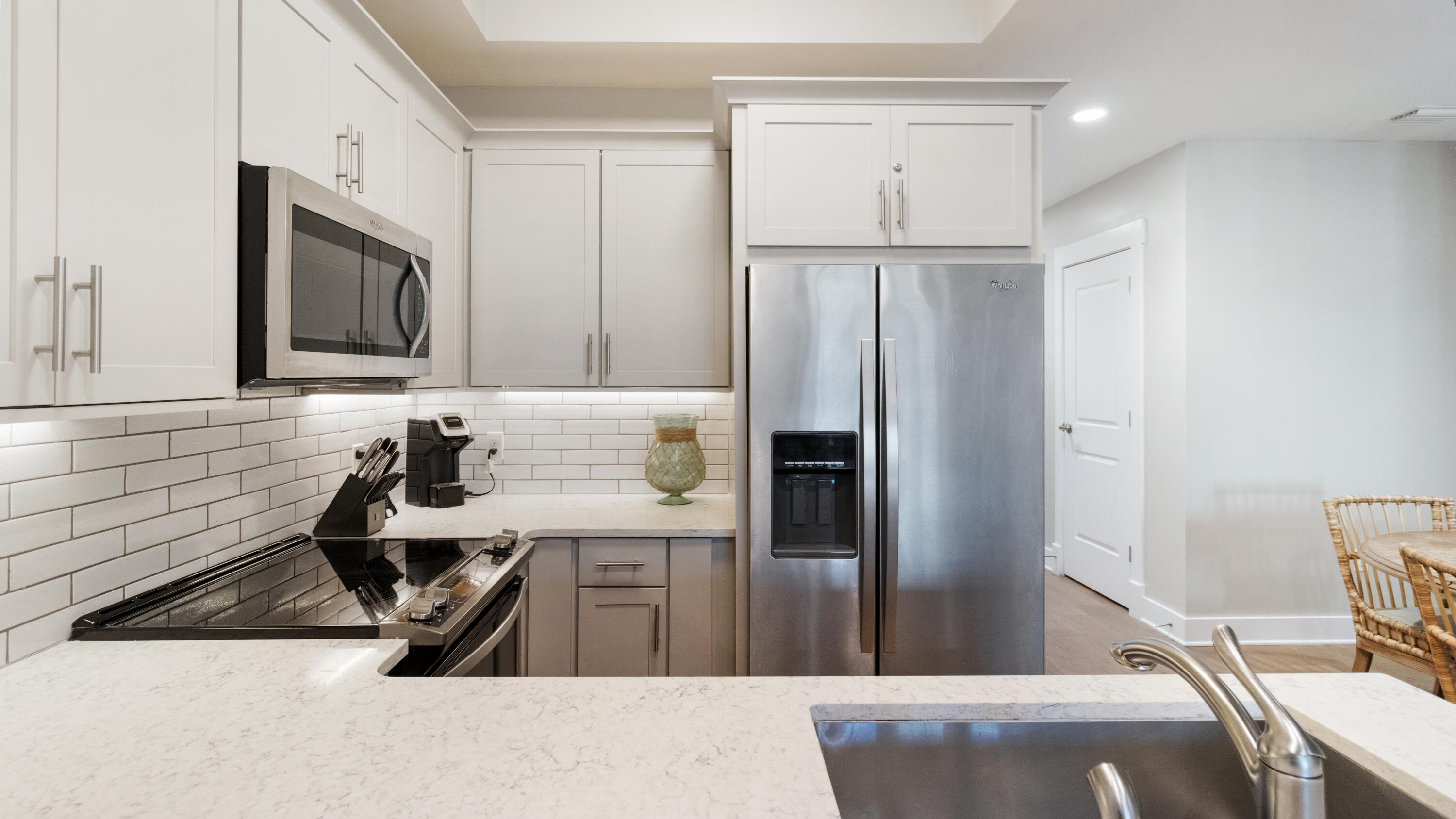 100 Matthew Boulevard, 313