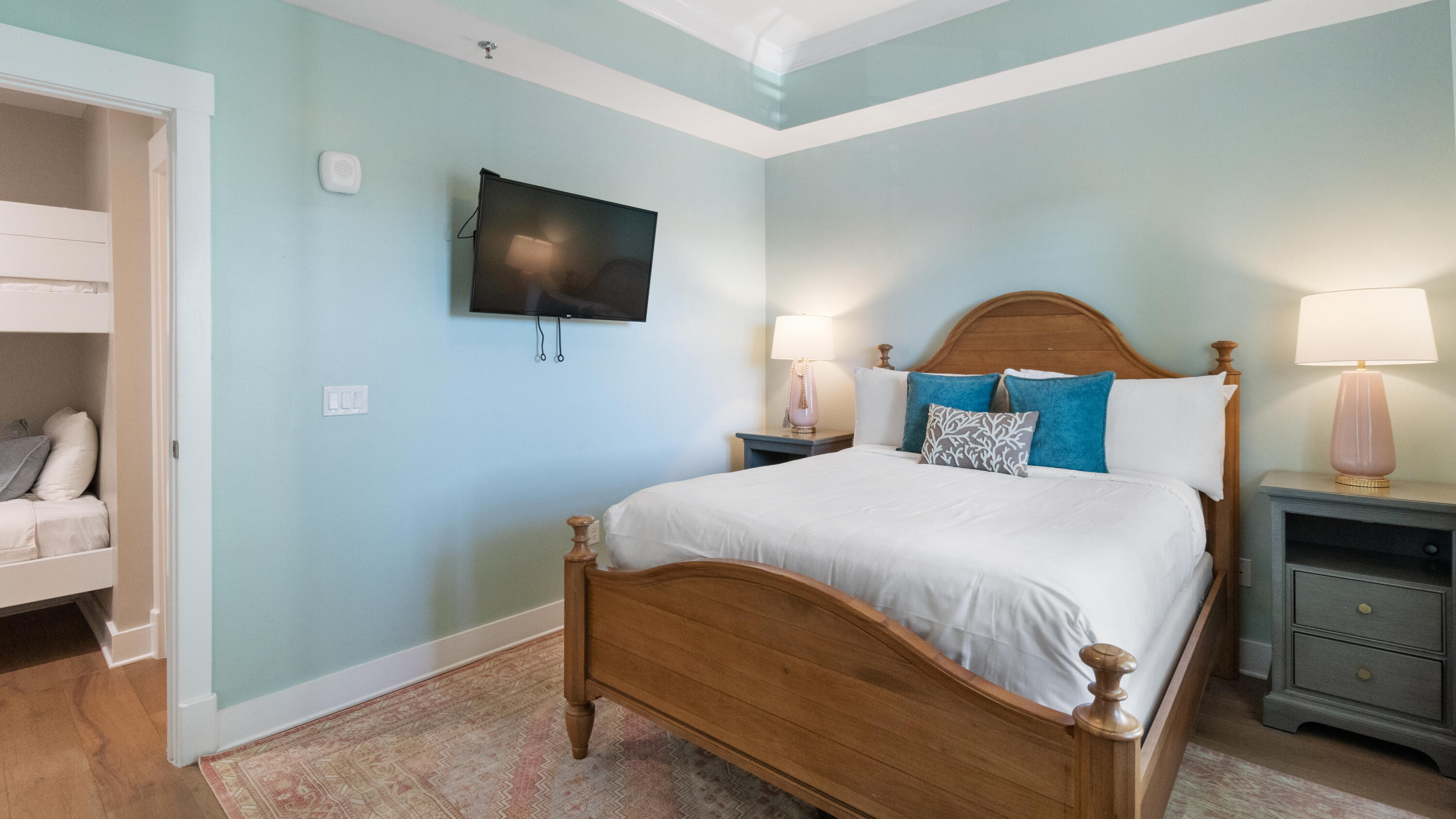 100 Matthew Boulevard, 313