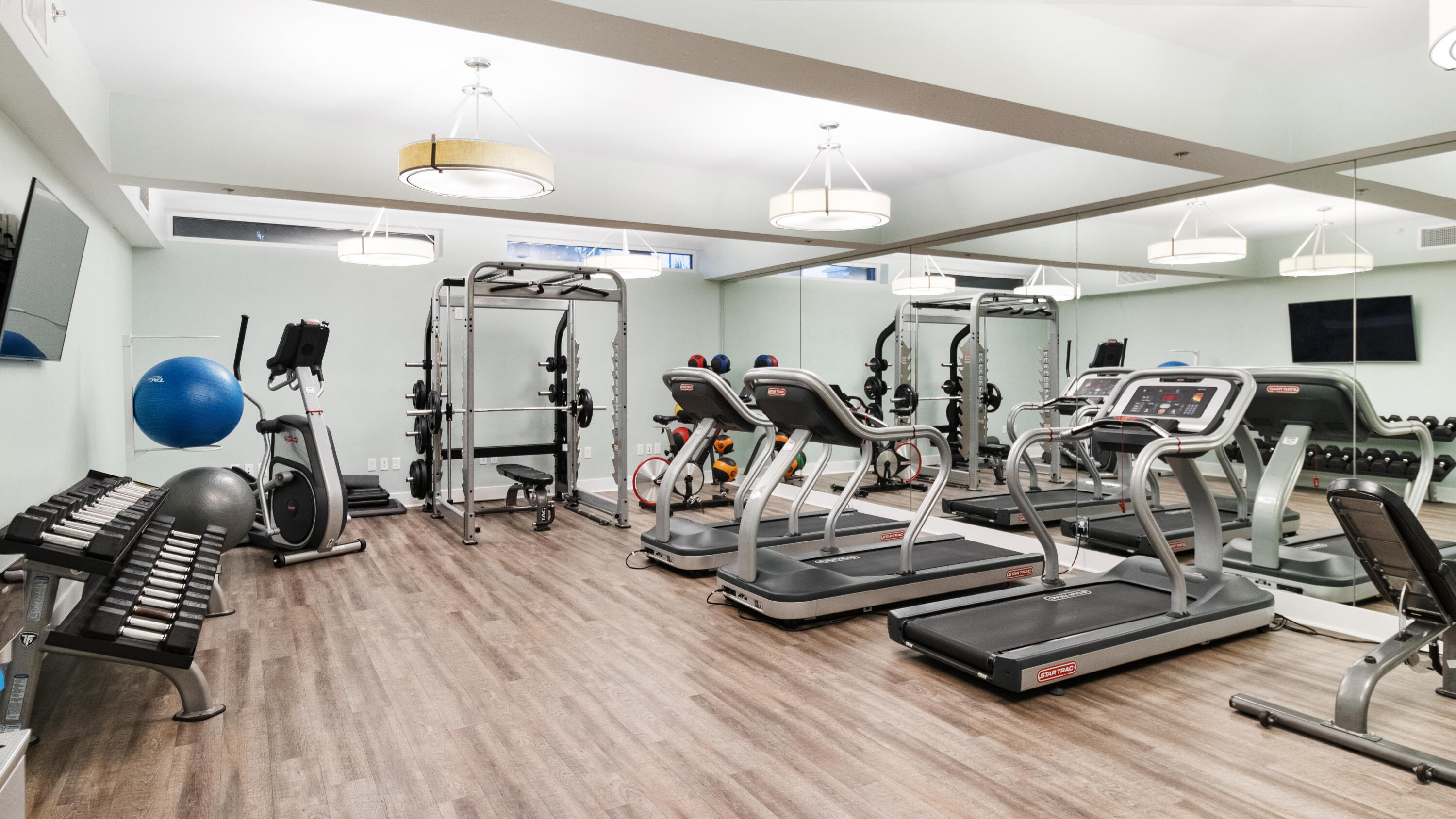 100 Matthew Boulevard, 313