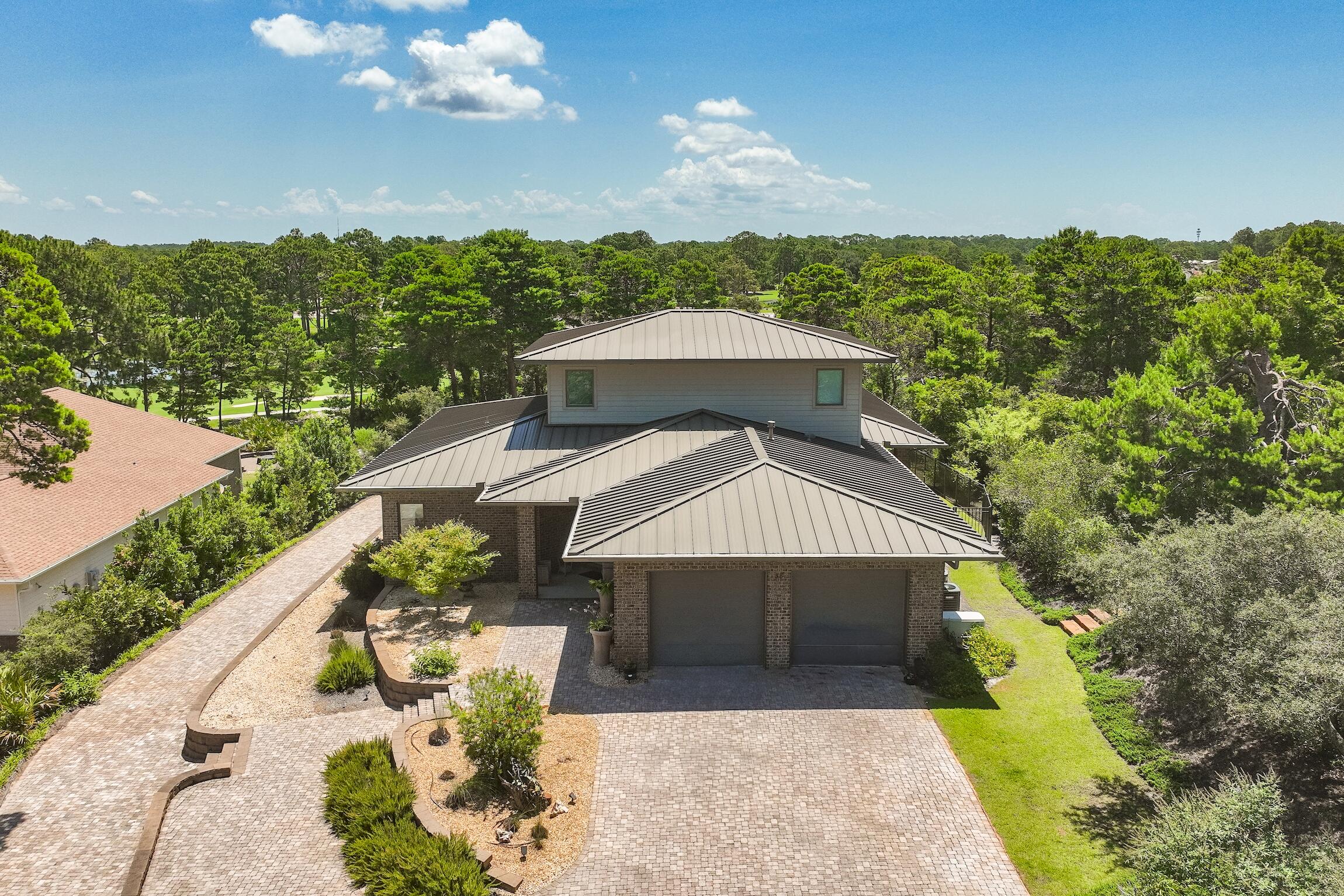 88 S Anchors Lake Drive