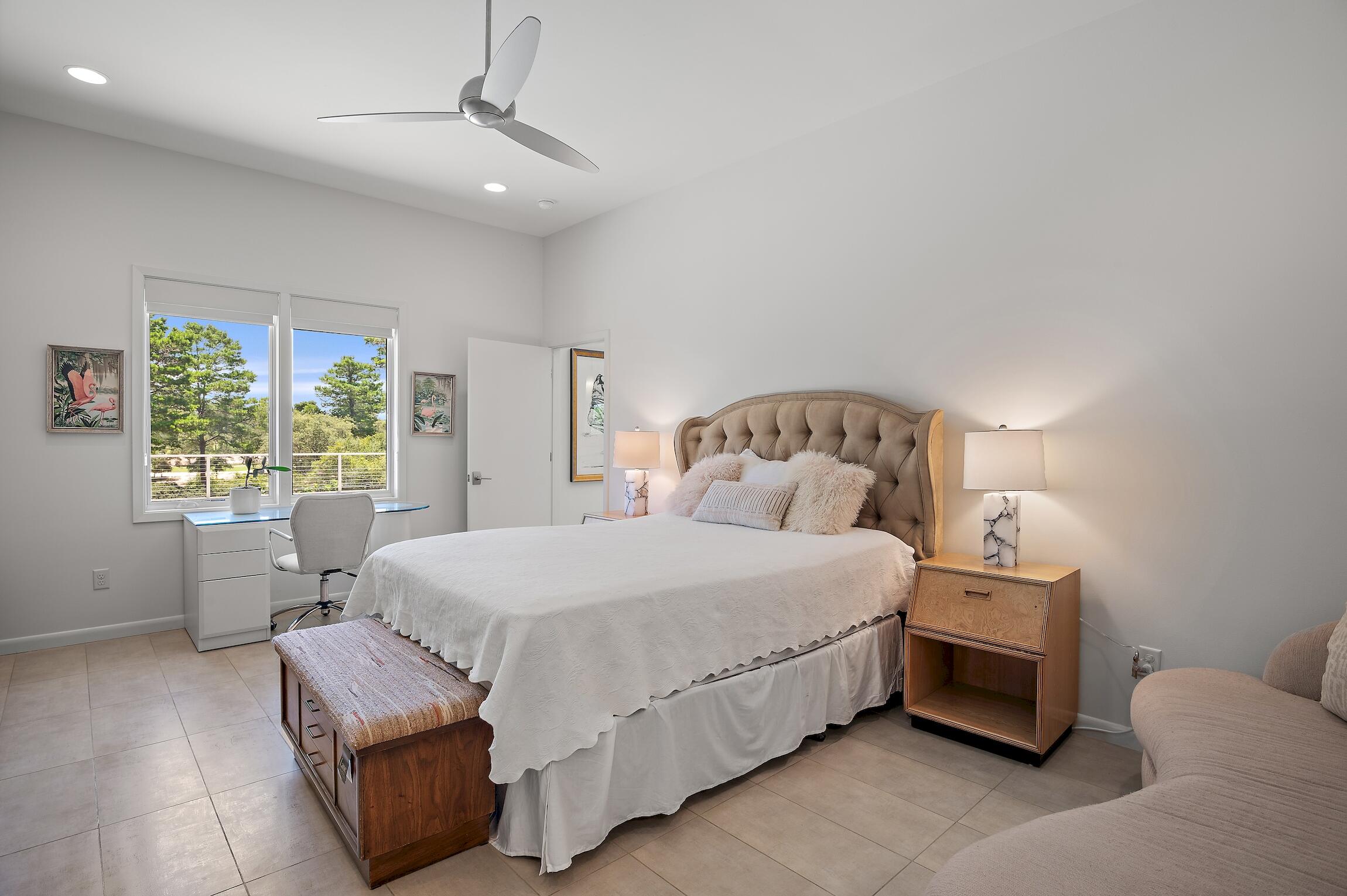 88 S Anchors Lake Drive