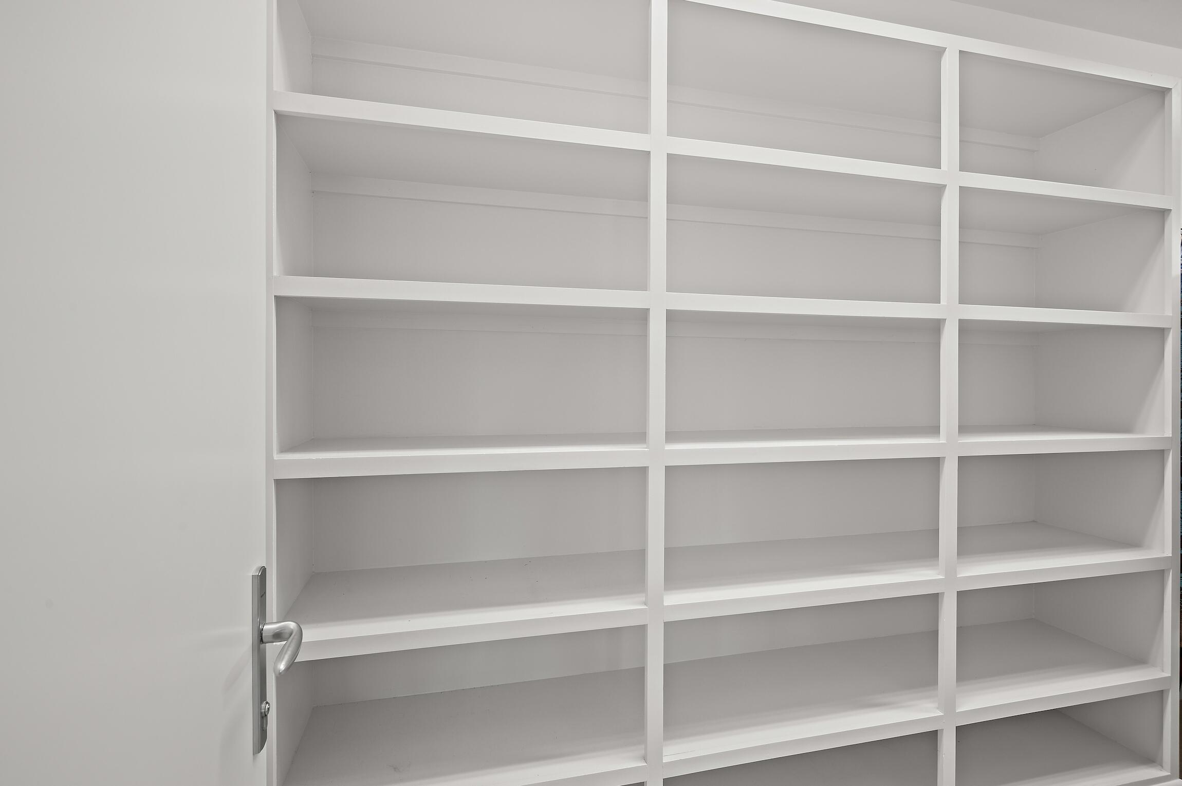 88 S Anchors Lake Drive