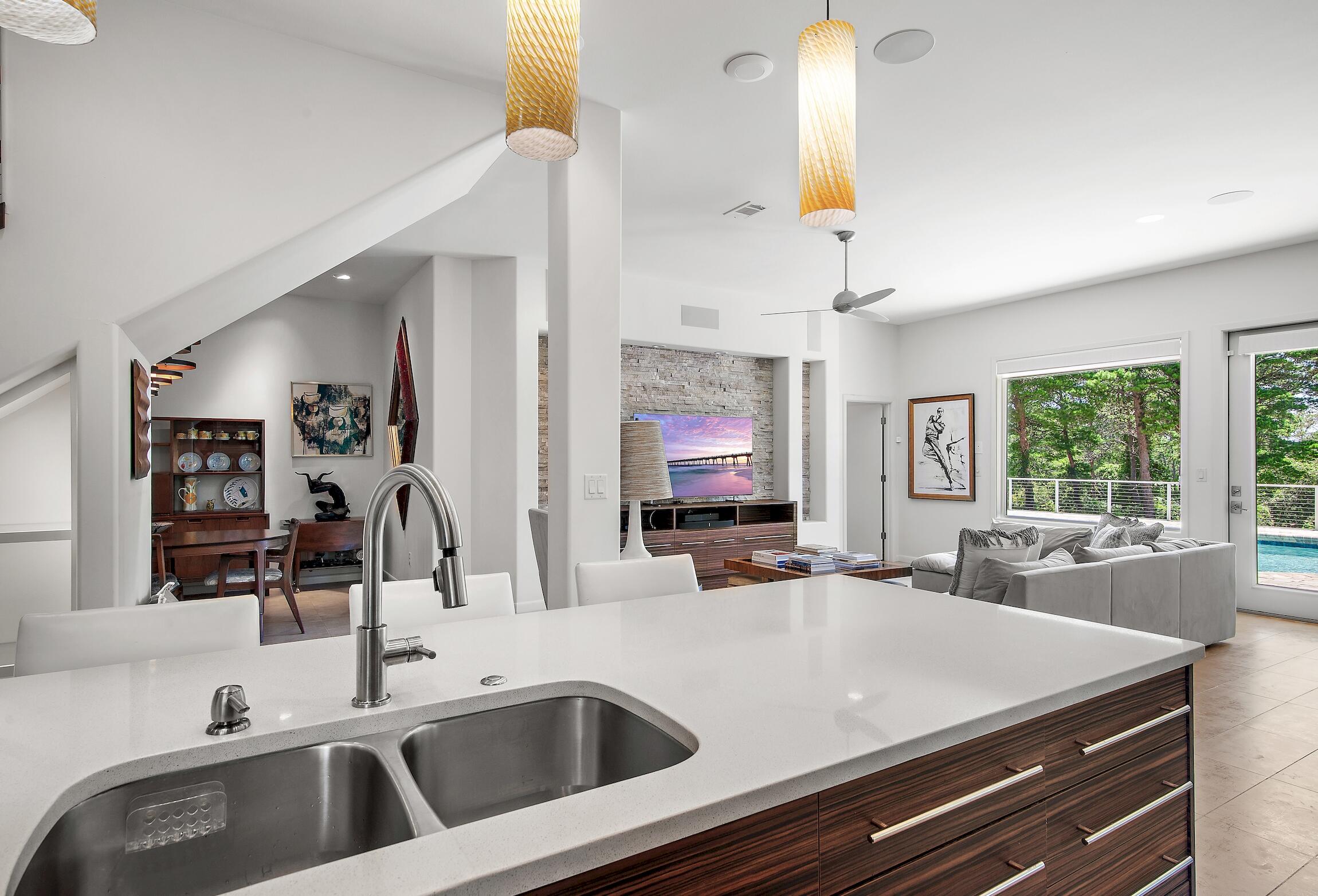 88 S Anchors Lake Drive