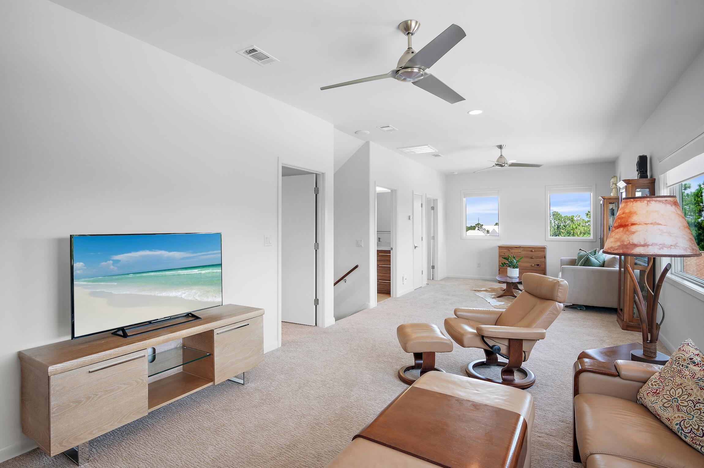 88 S Anchors Lake Drive