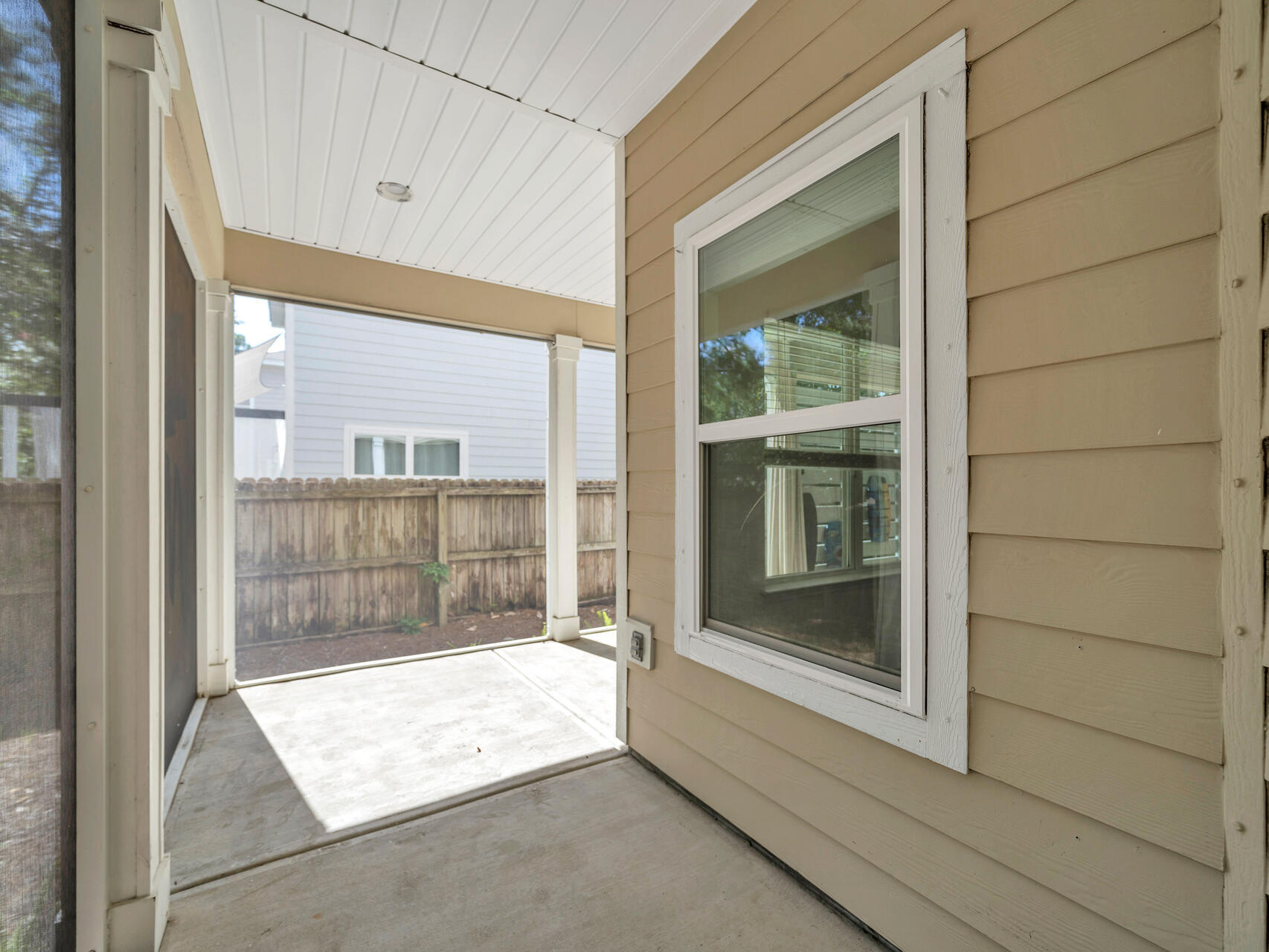 138 Mosaic Oaks Circle