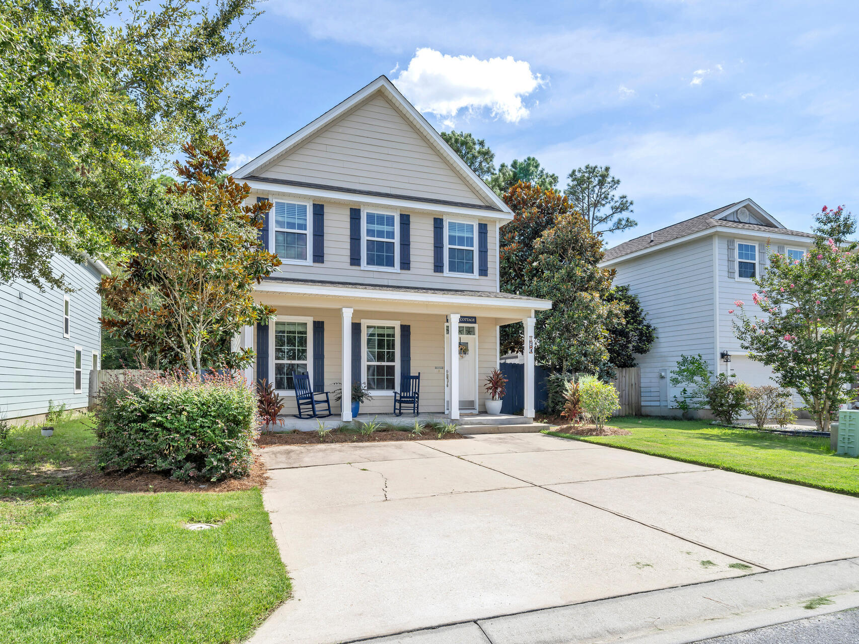 138 Mosaic Oaks Circle