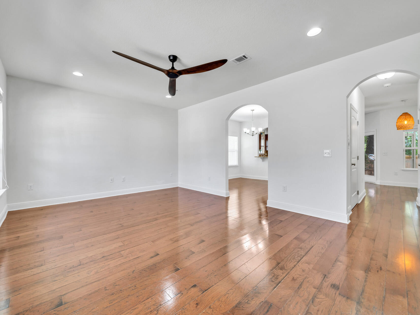 138 Mosaic Oaks Circle