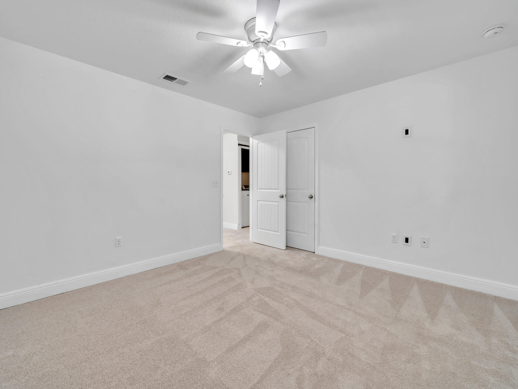 138 Mosaic Oaks Circle