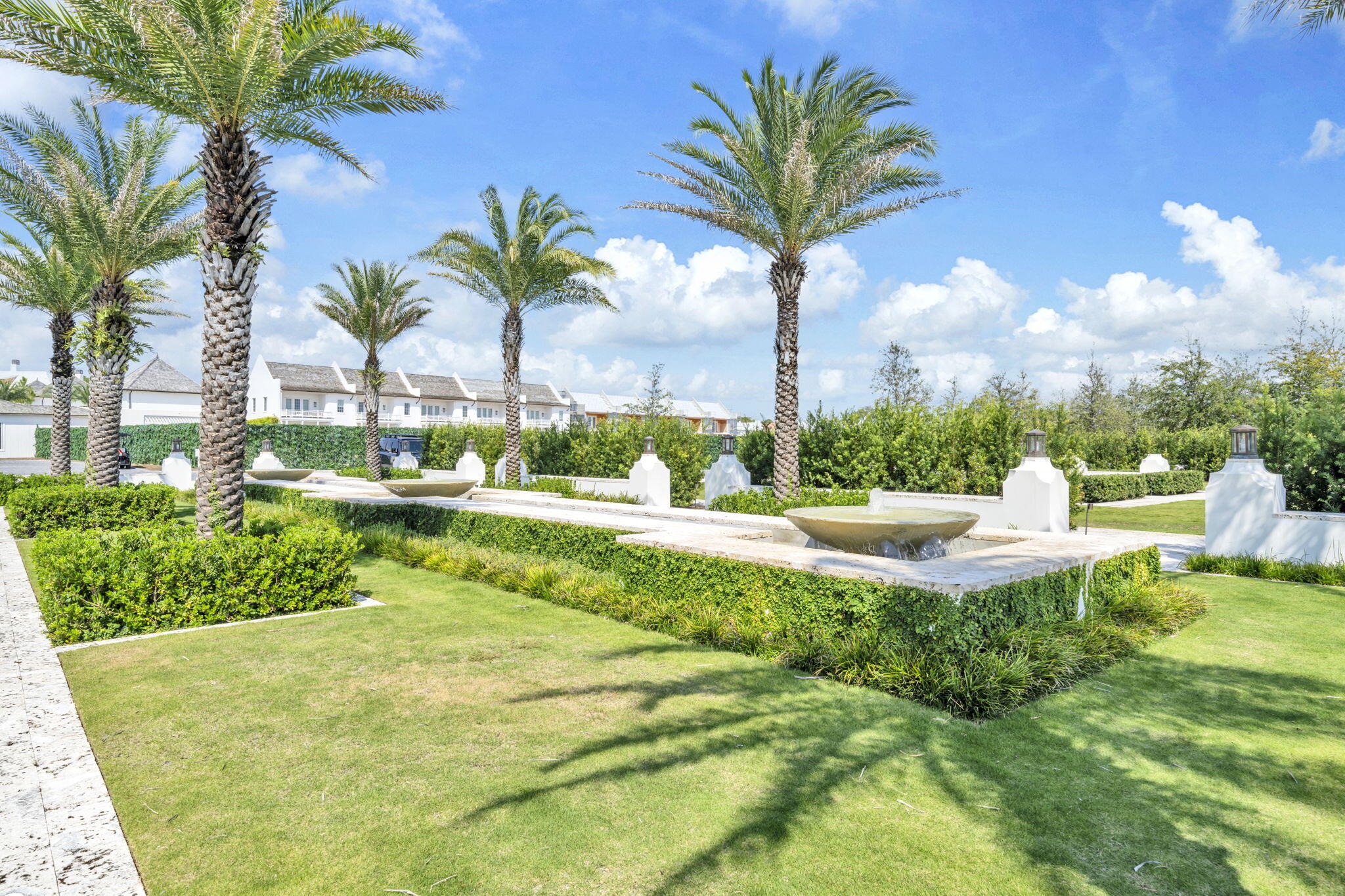 45 W Solaire Way, 207