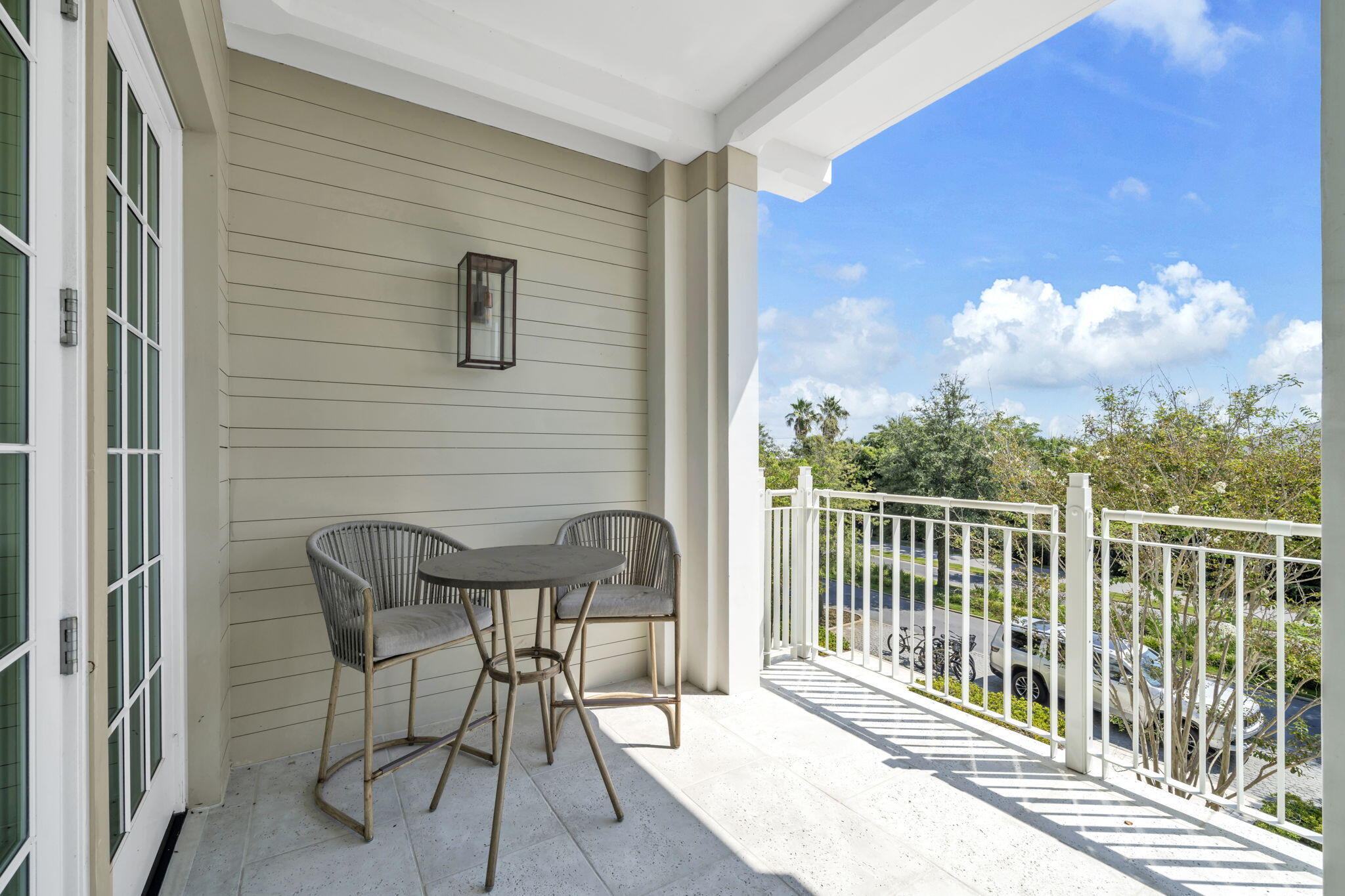 45 W Solaire Way, 207