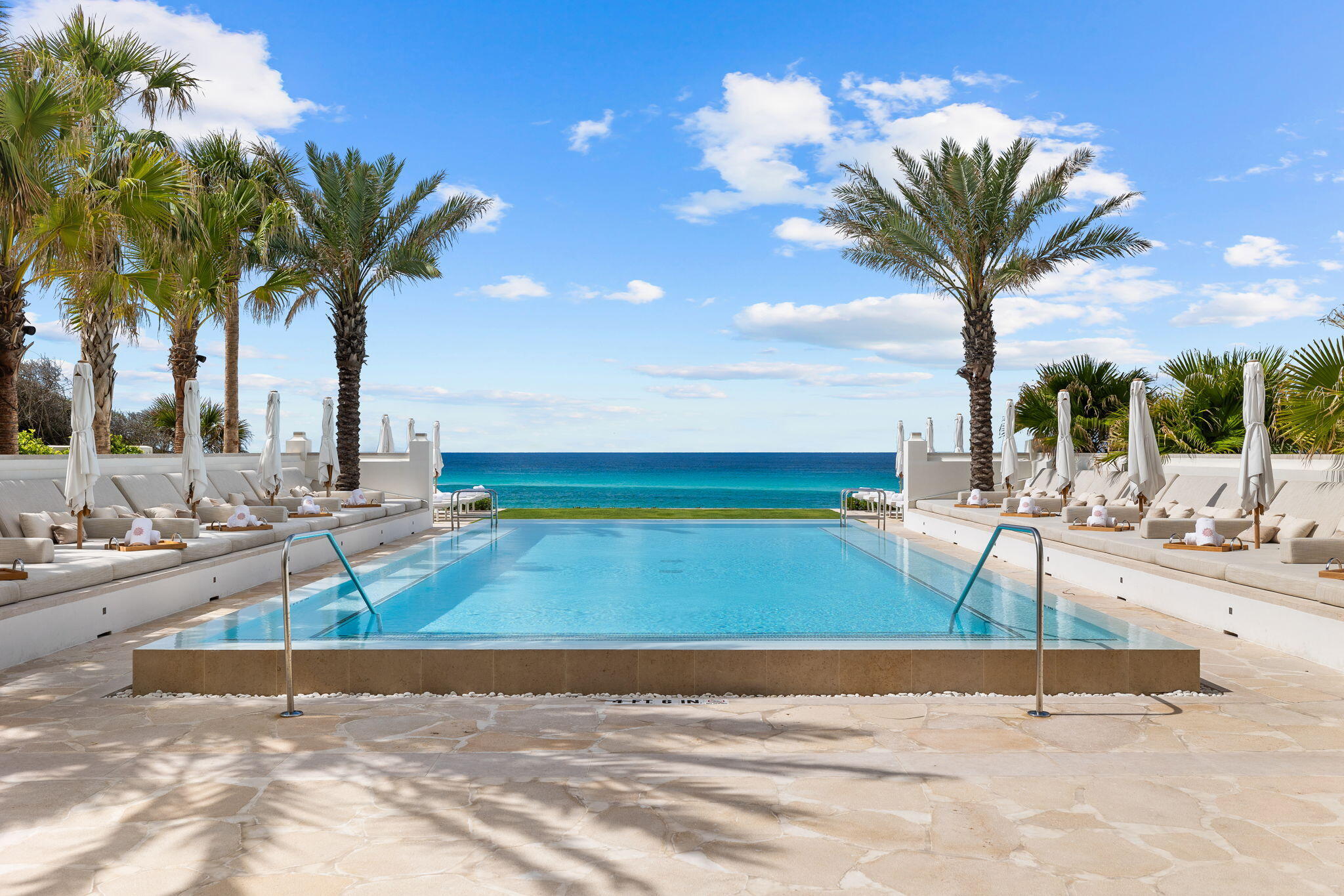 45 W Solaire Way, 207