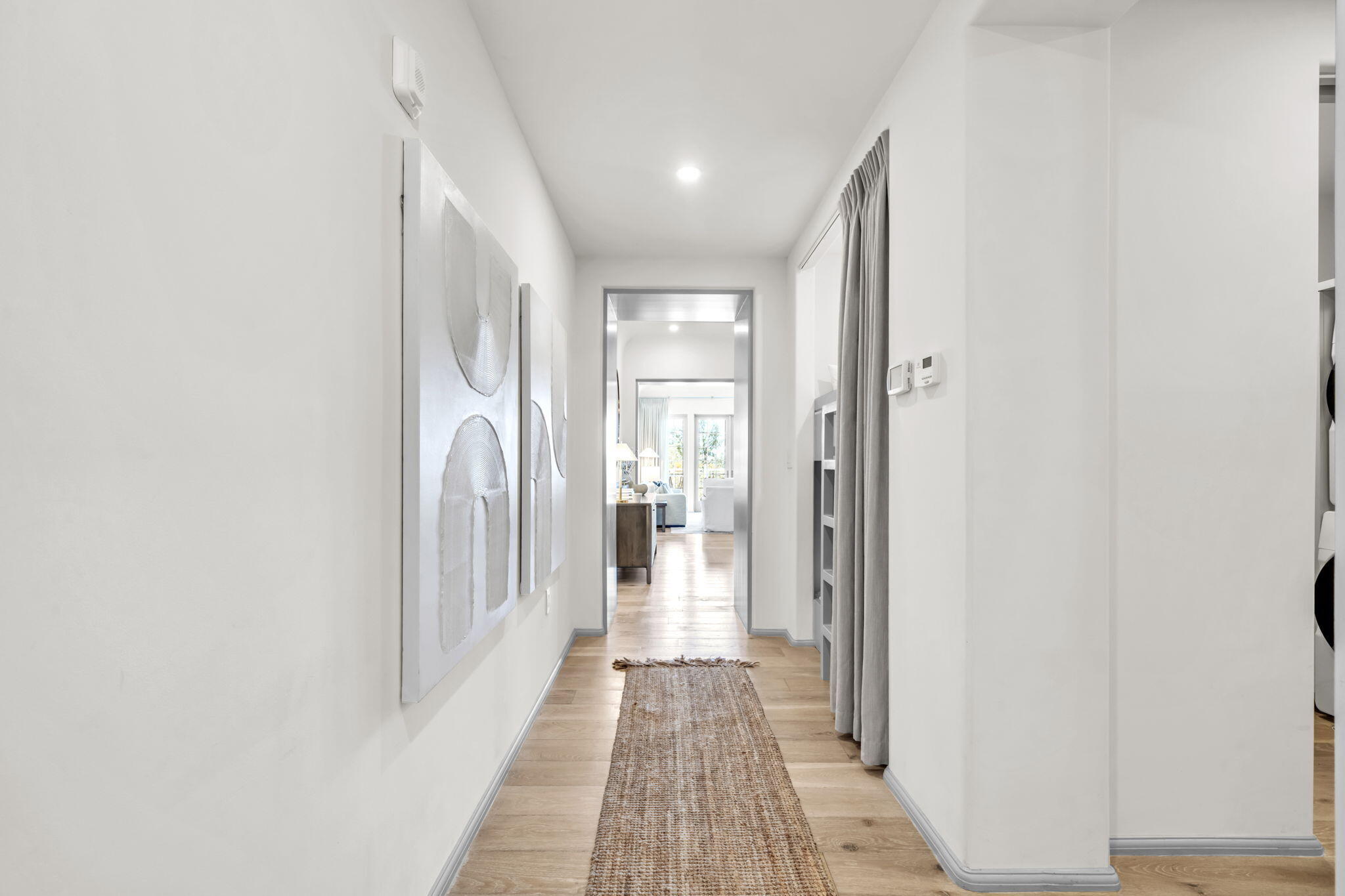 45 W Solaire Way, 207