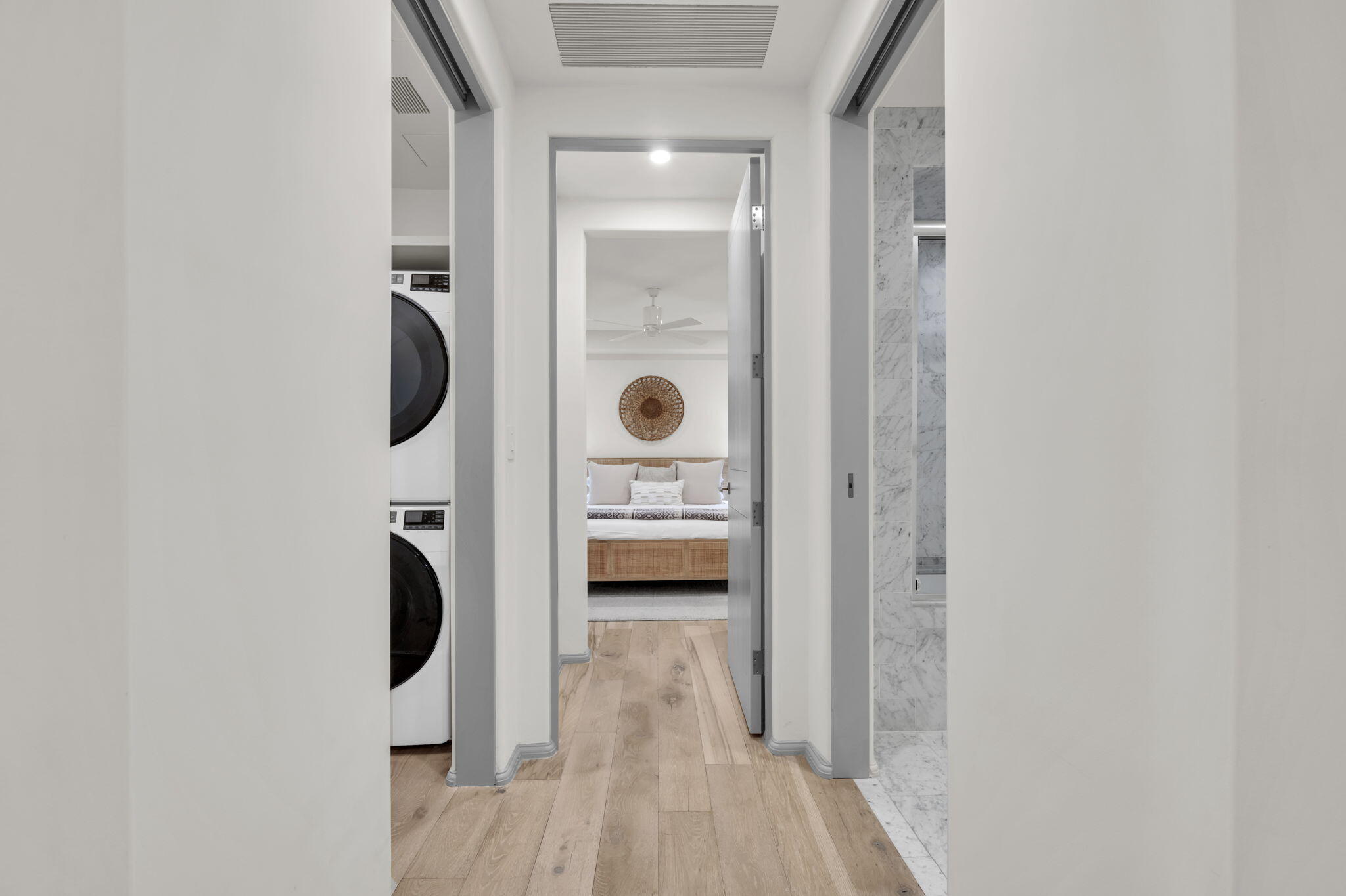 45 W Solaire Way, 207