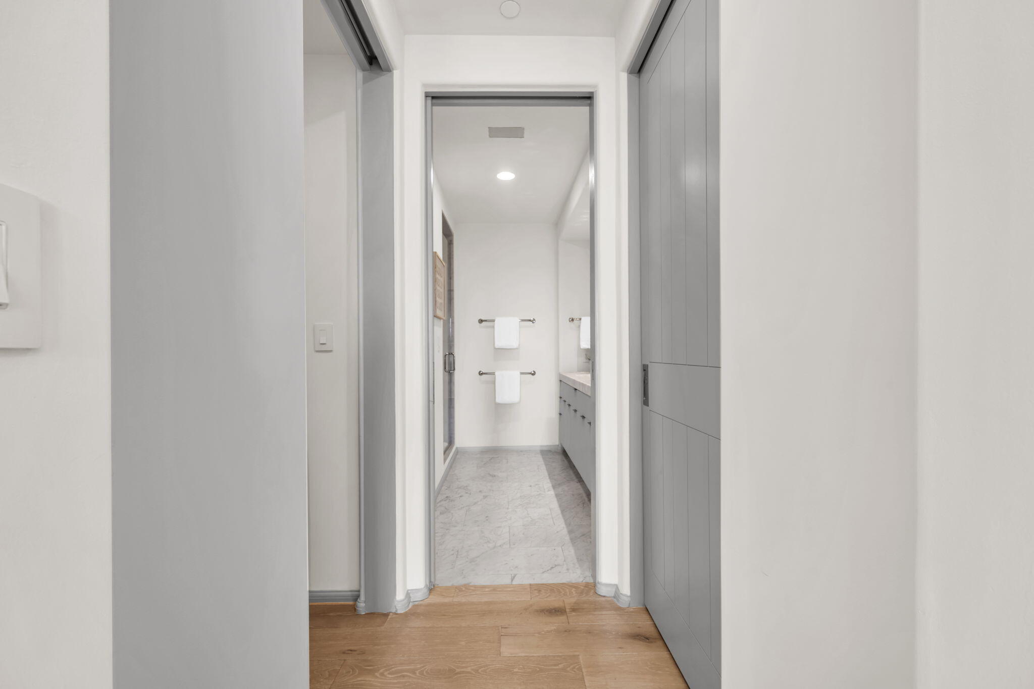 45 W Solaire Way, 207